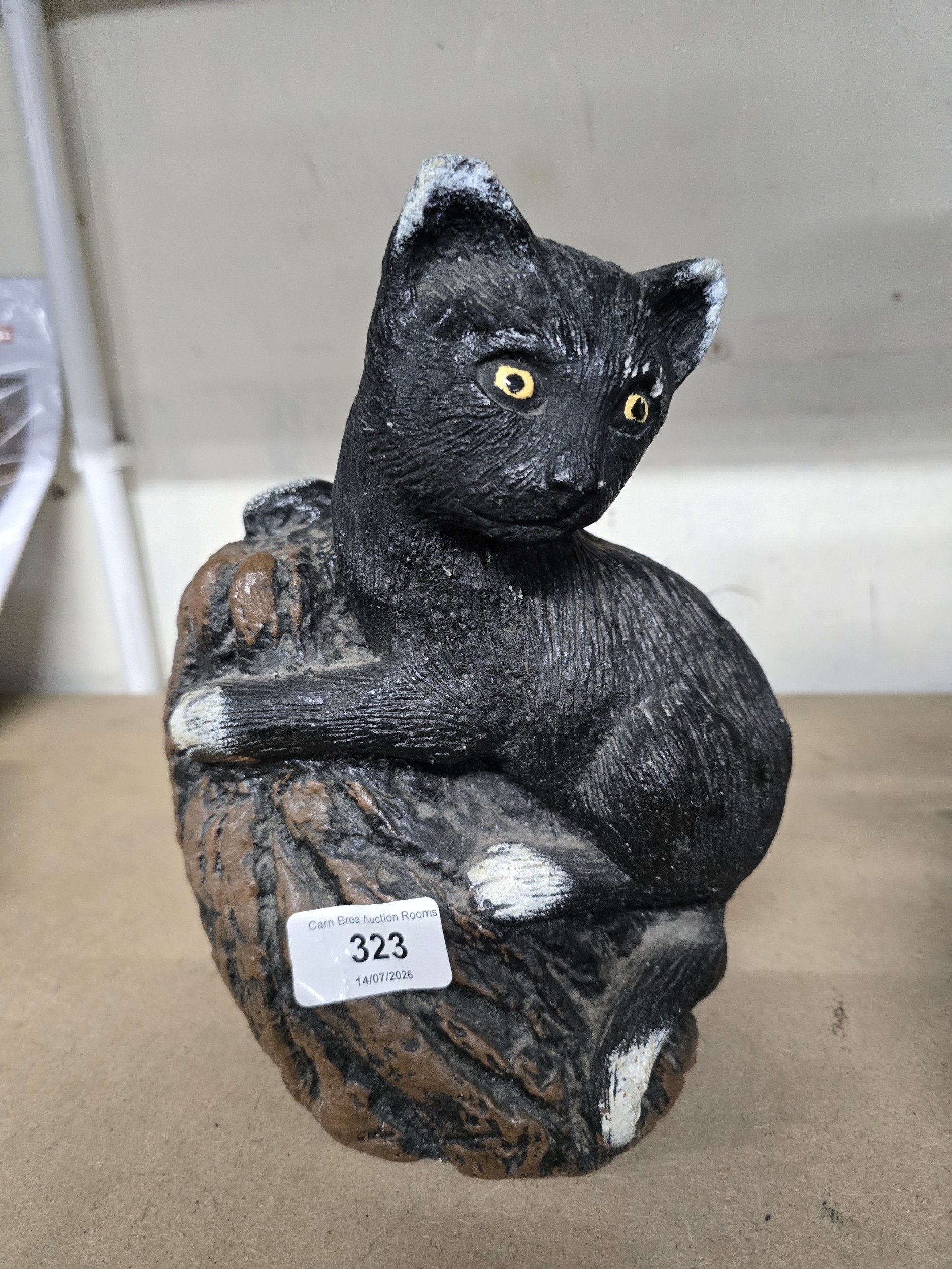 Lot 323