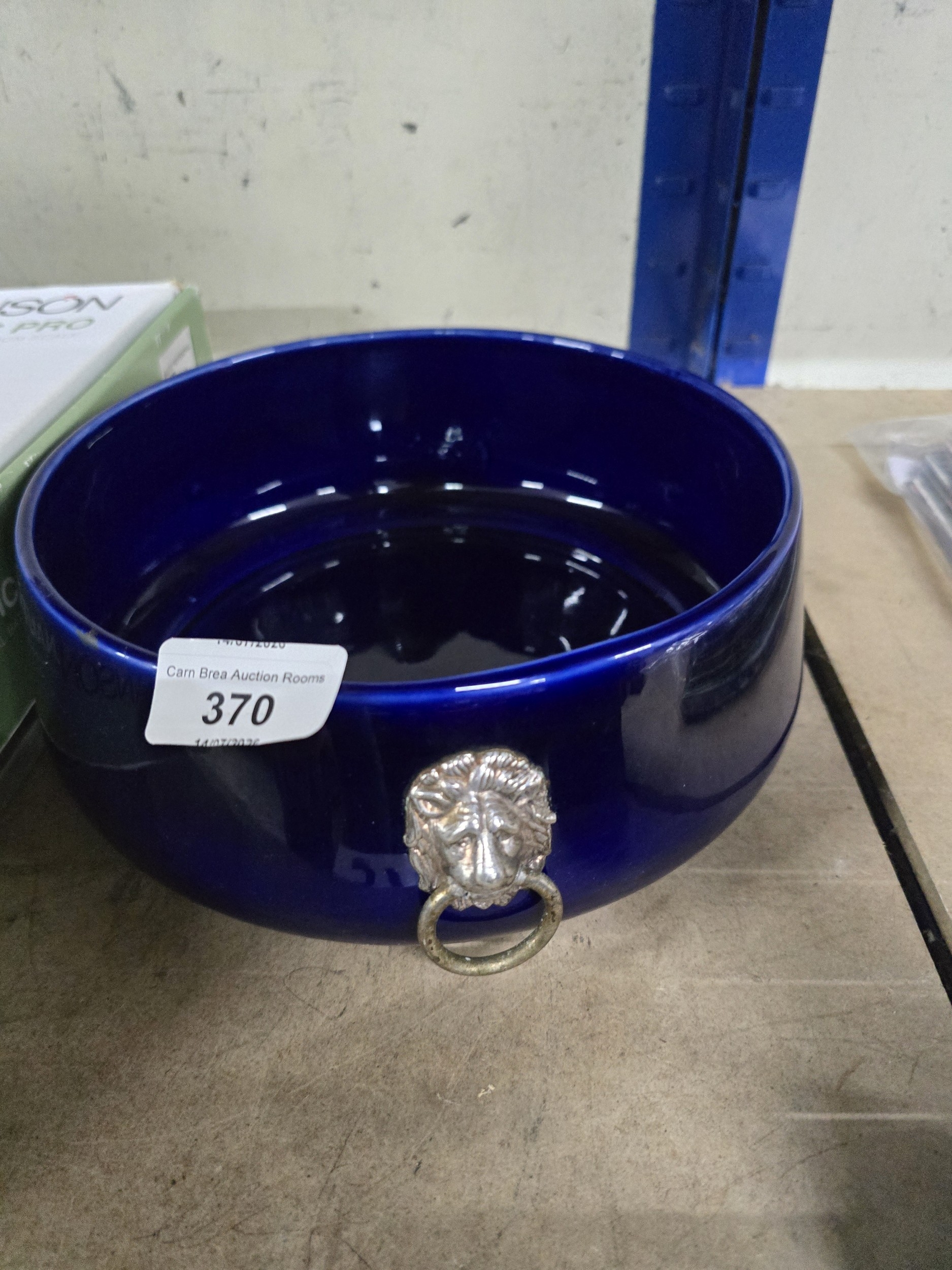 Lot 370