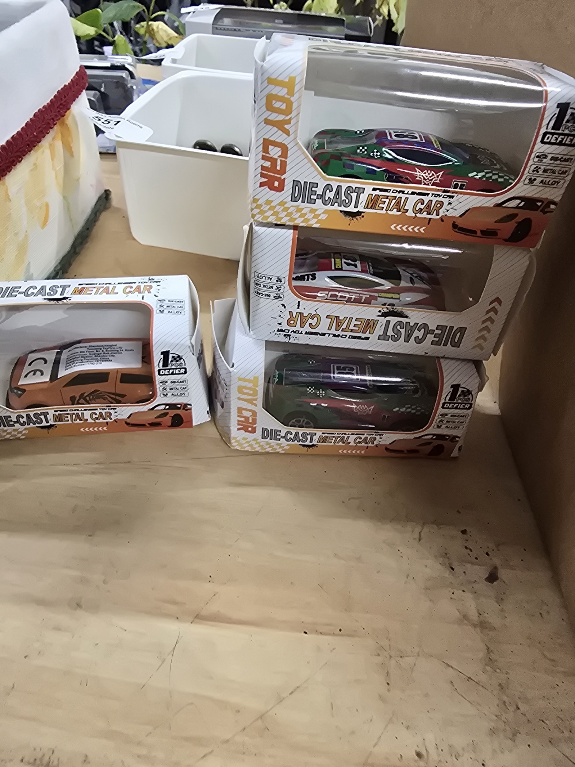 Lot 553