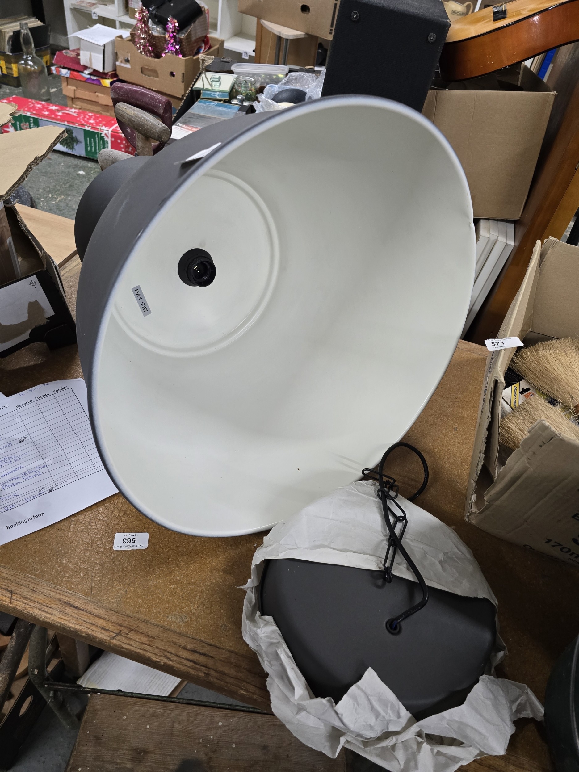 Lot 570a