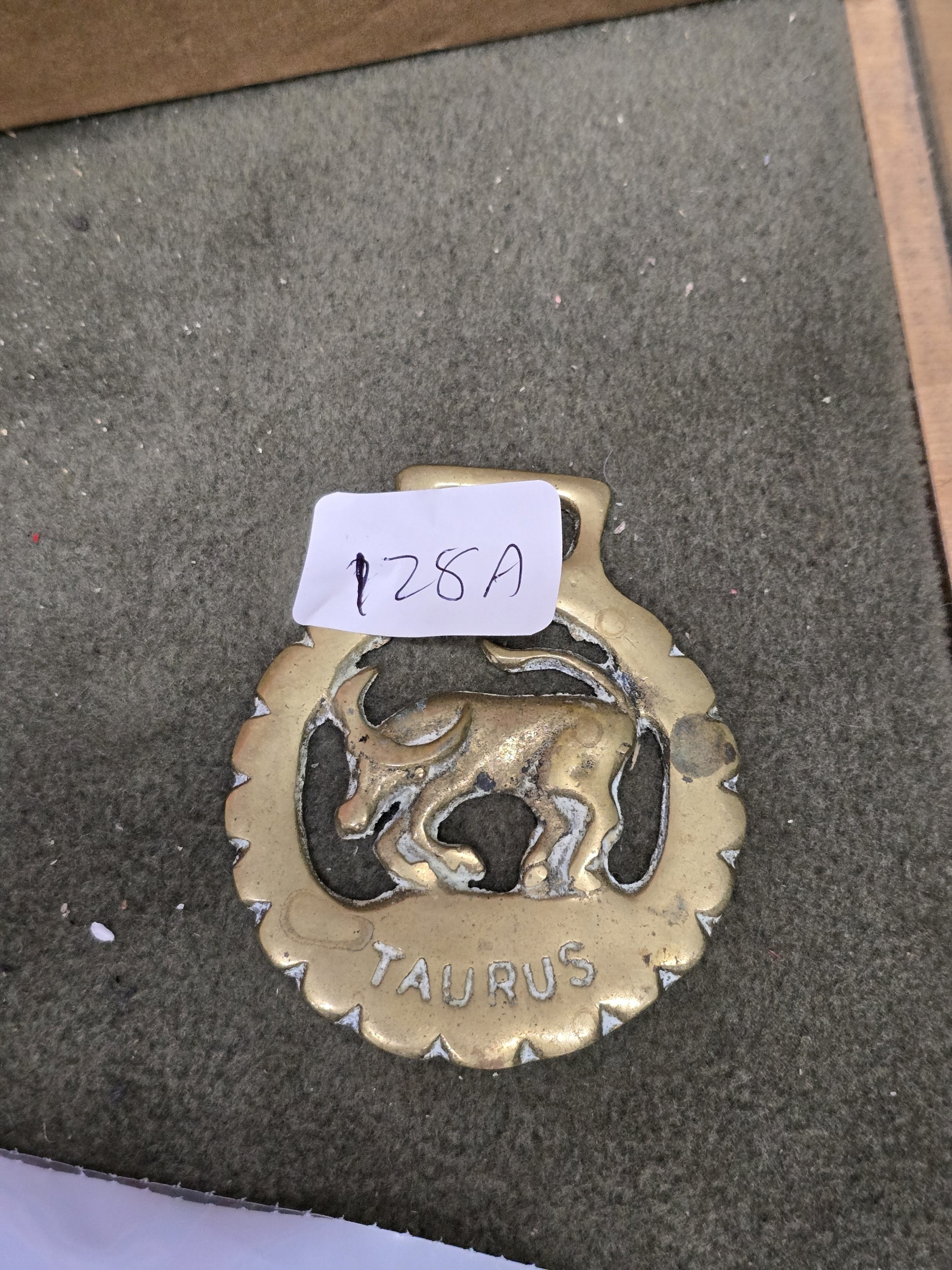 Lot 128a