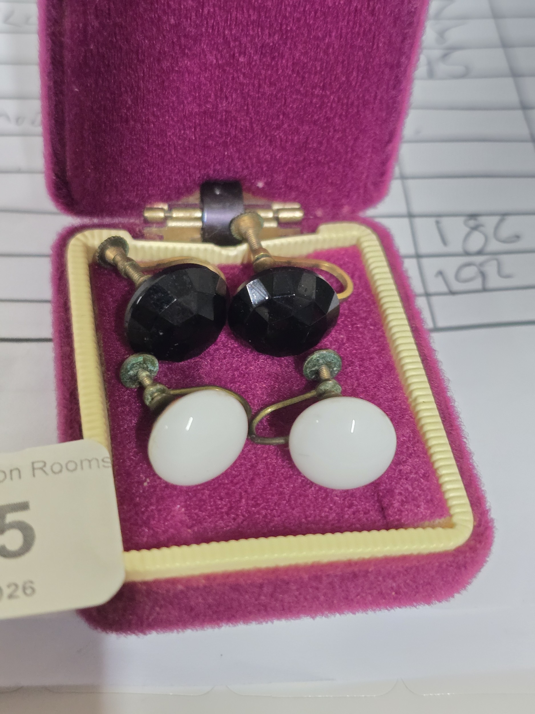 Lot 195