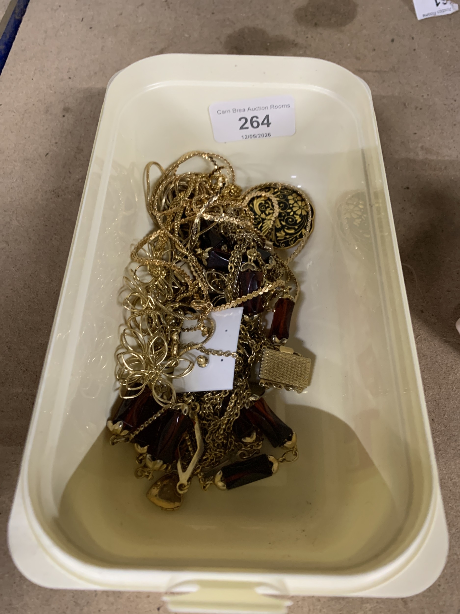 Lot 264