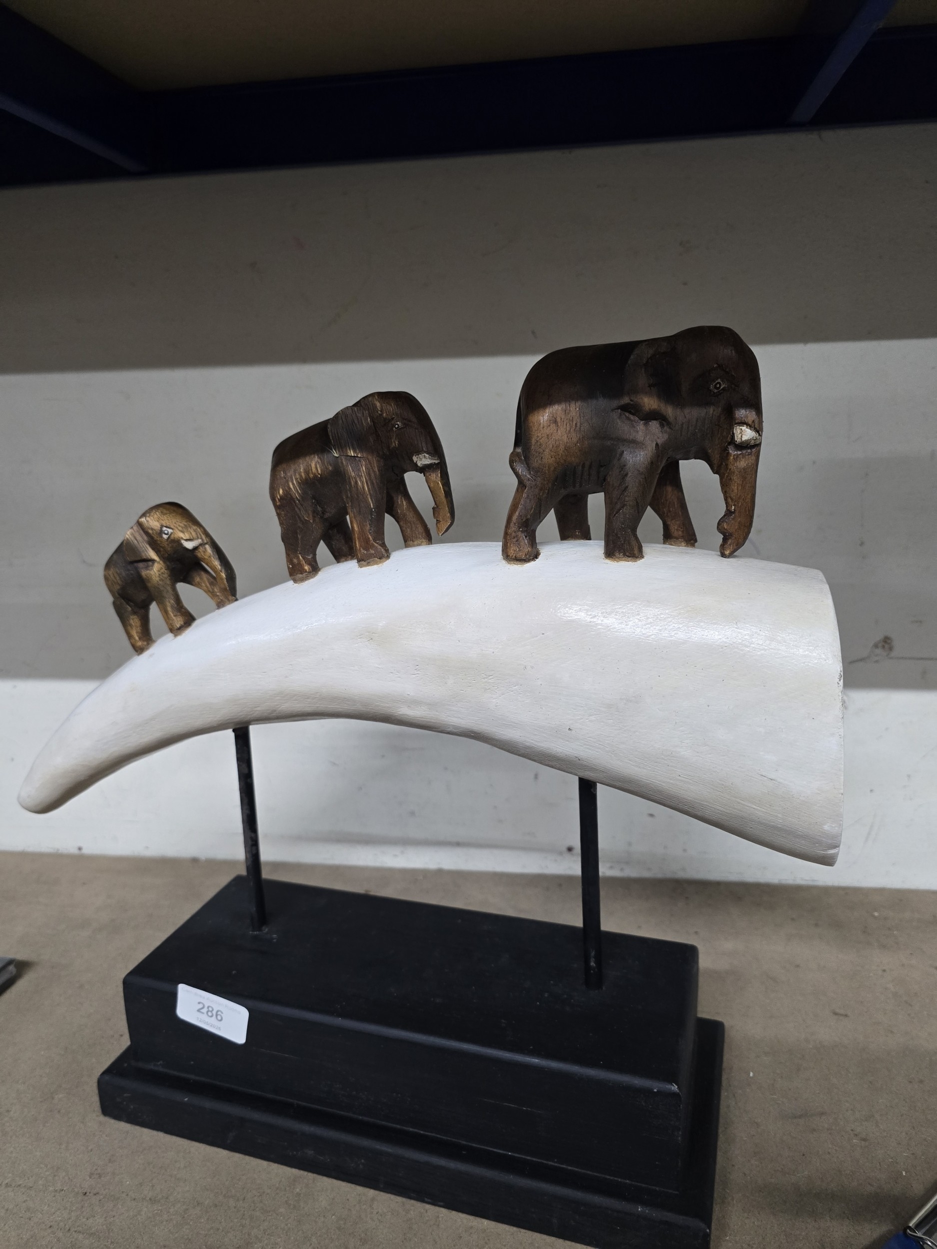 Lot 286