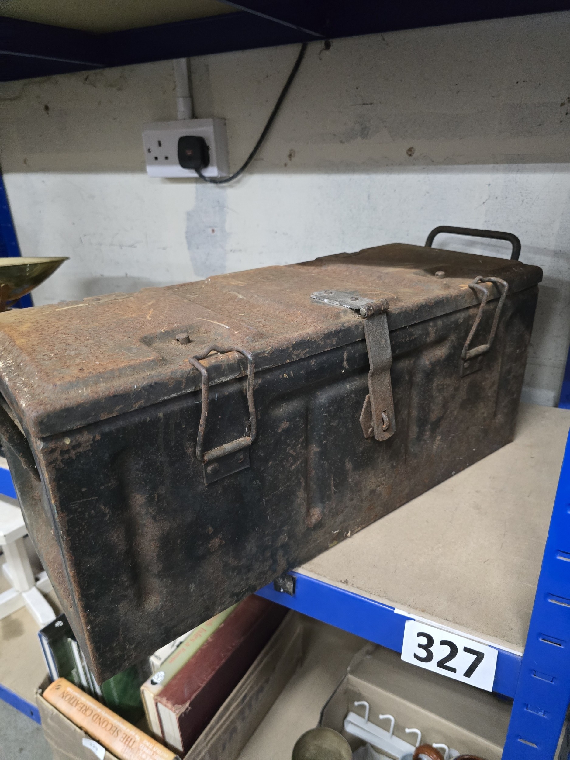 Lot 327