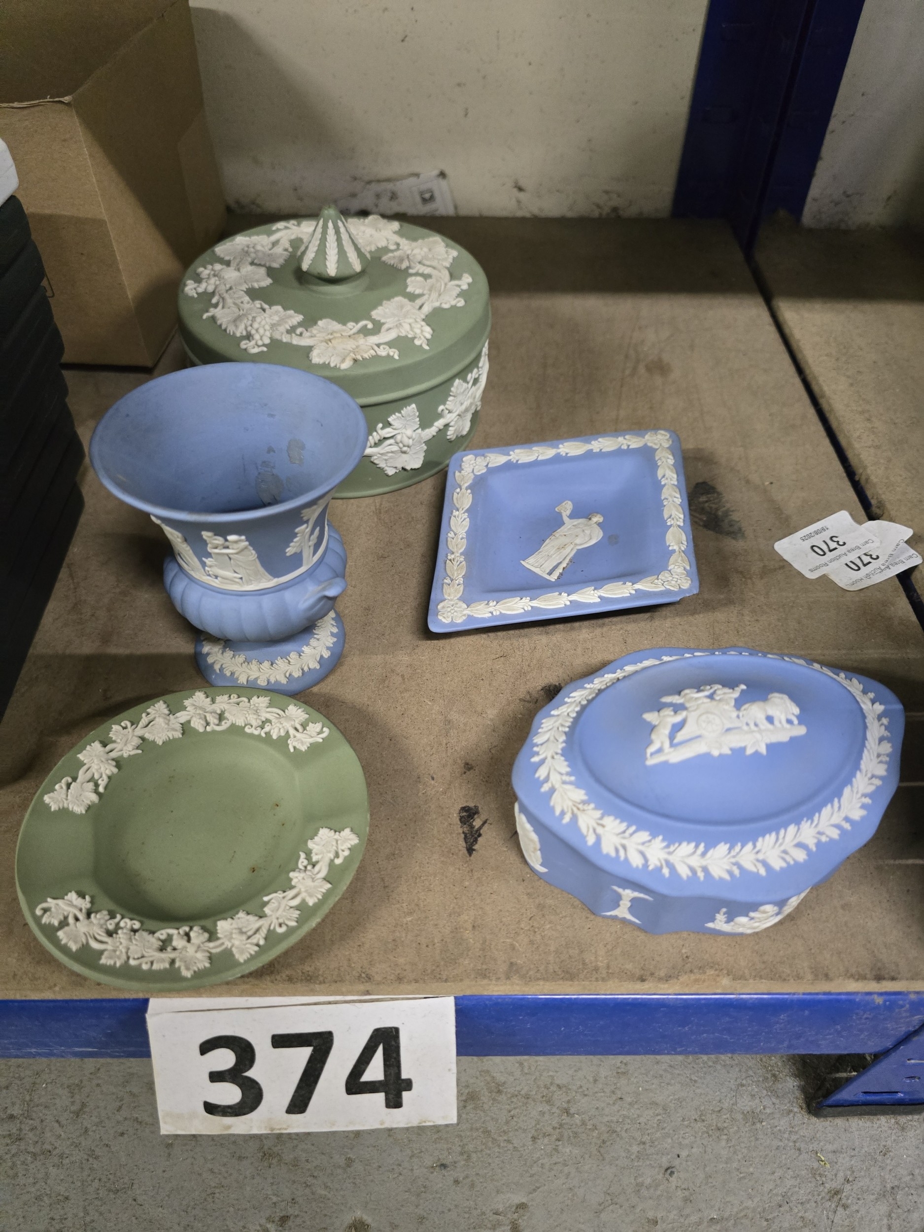 Lot 374
