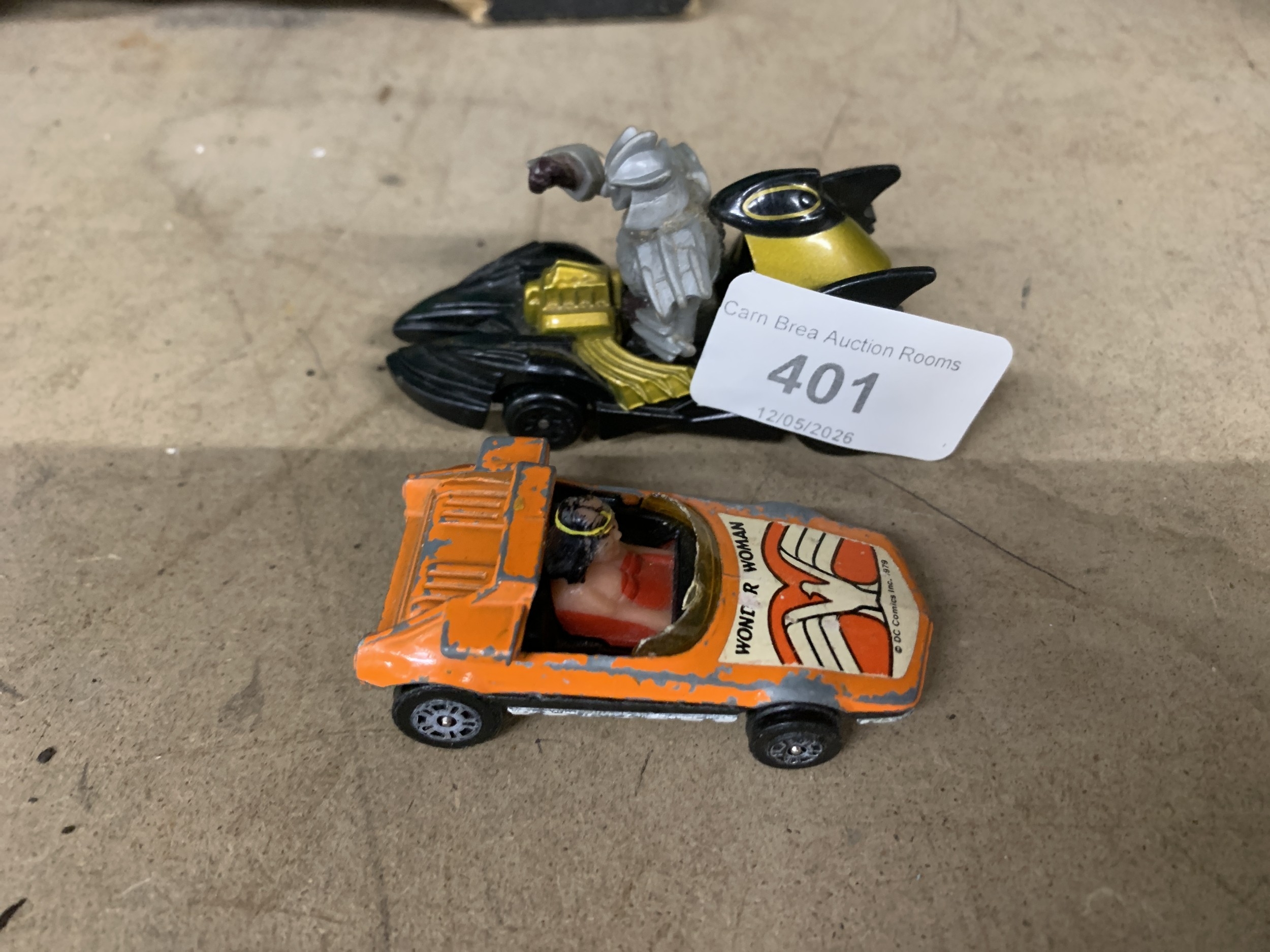 Lot 401