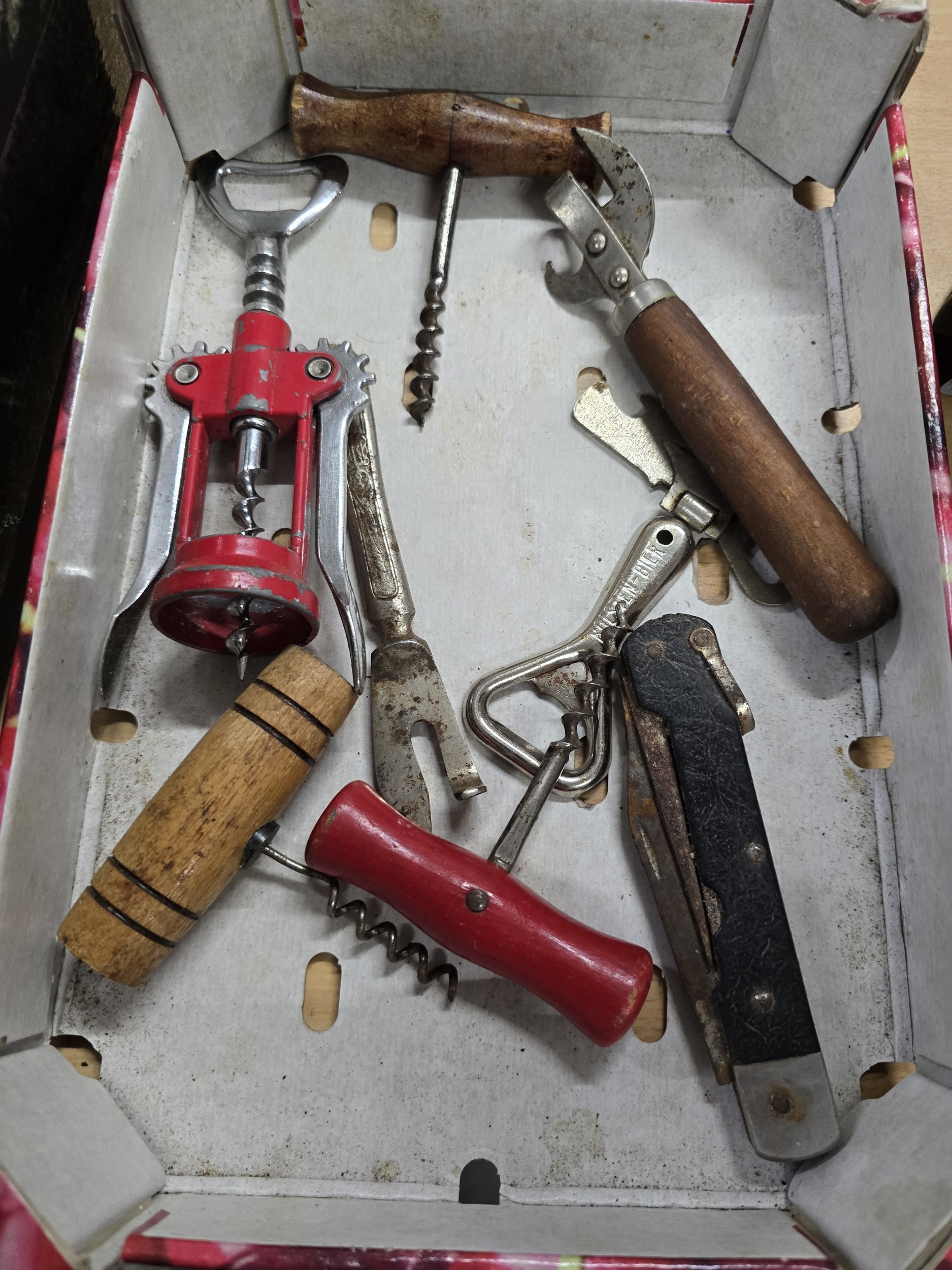 Lot 548