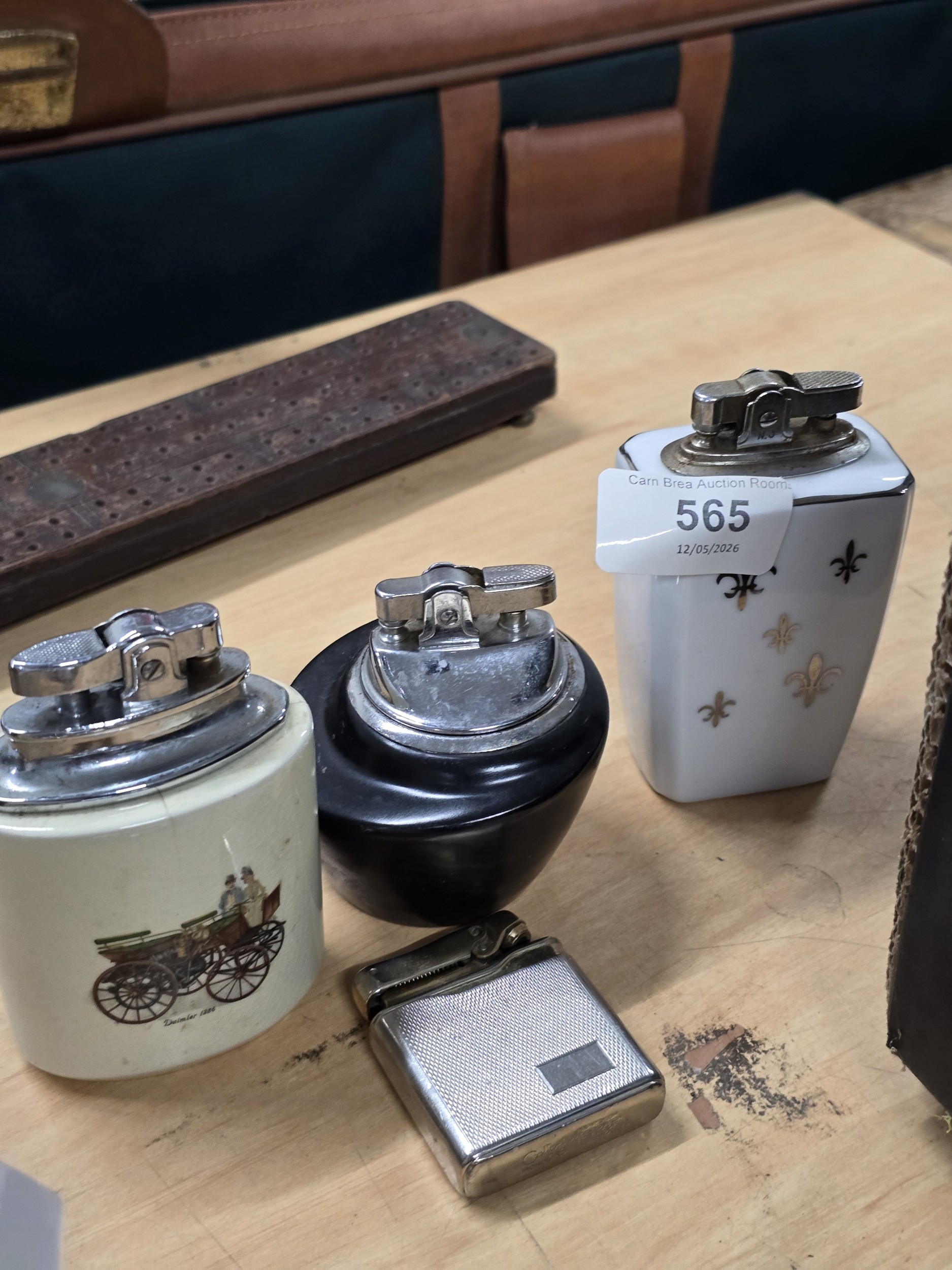 Lot 565