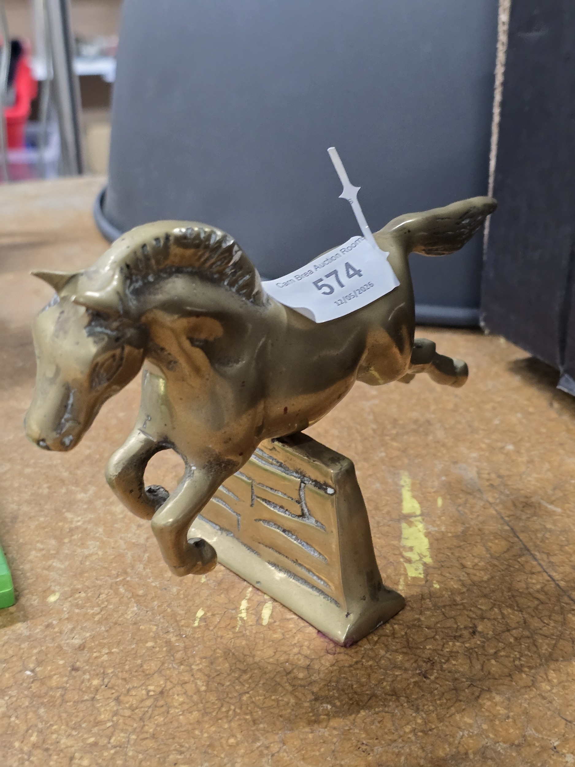 Lot 574