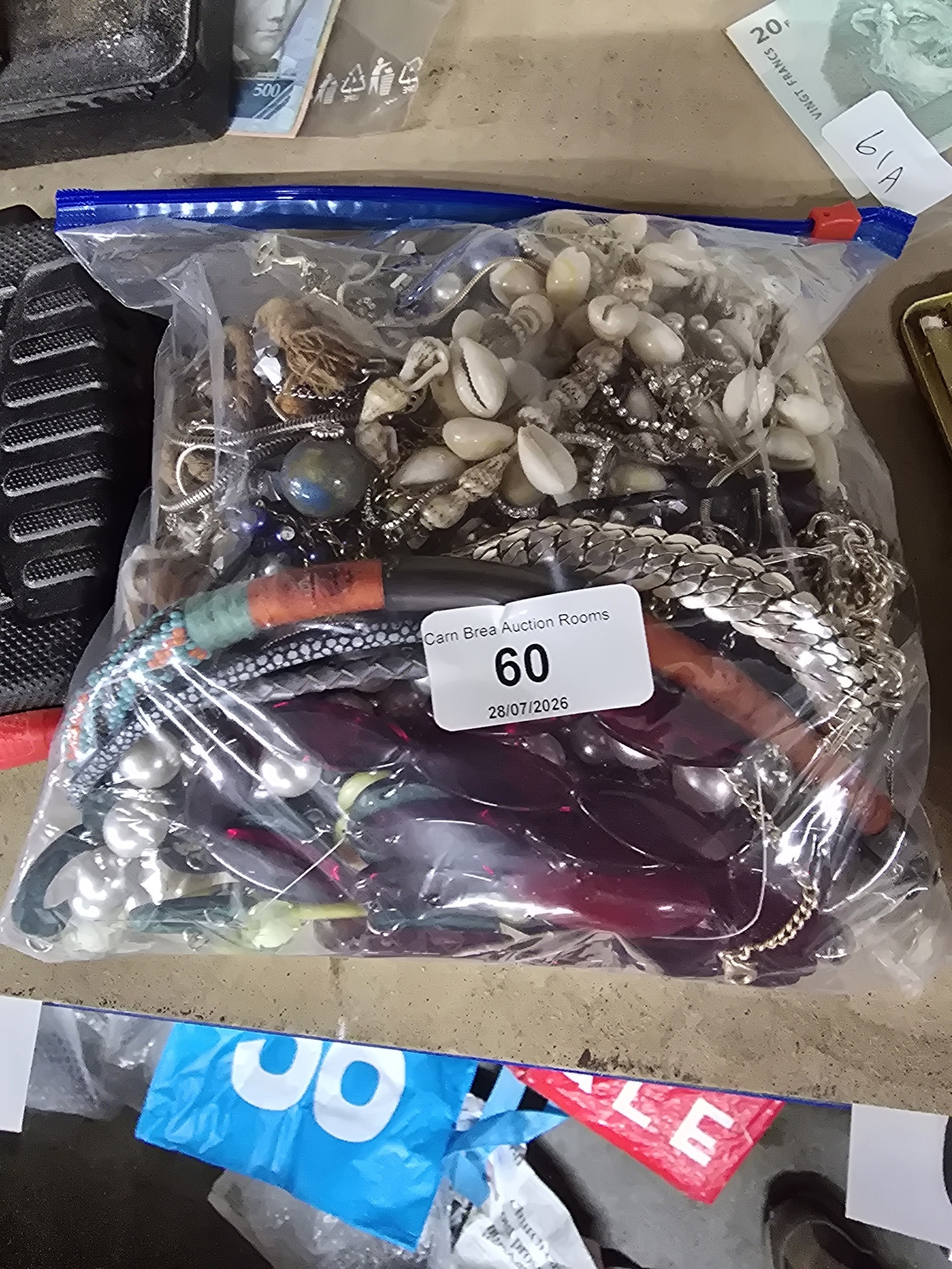 Lot 60