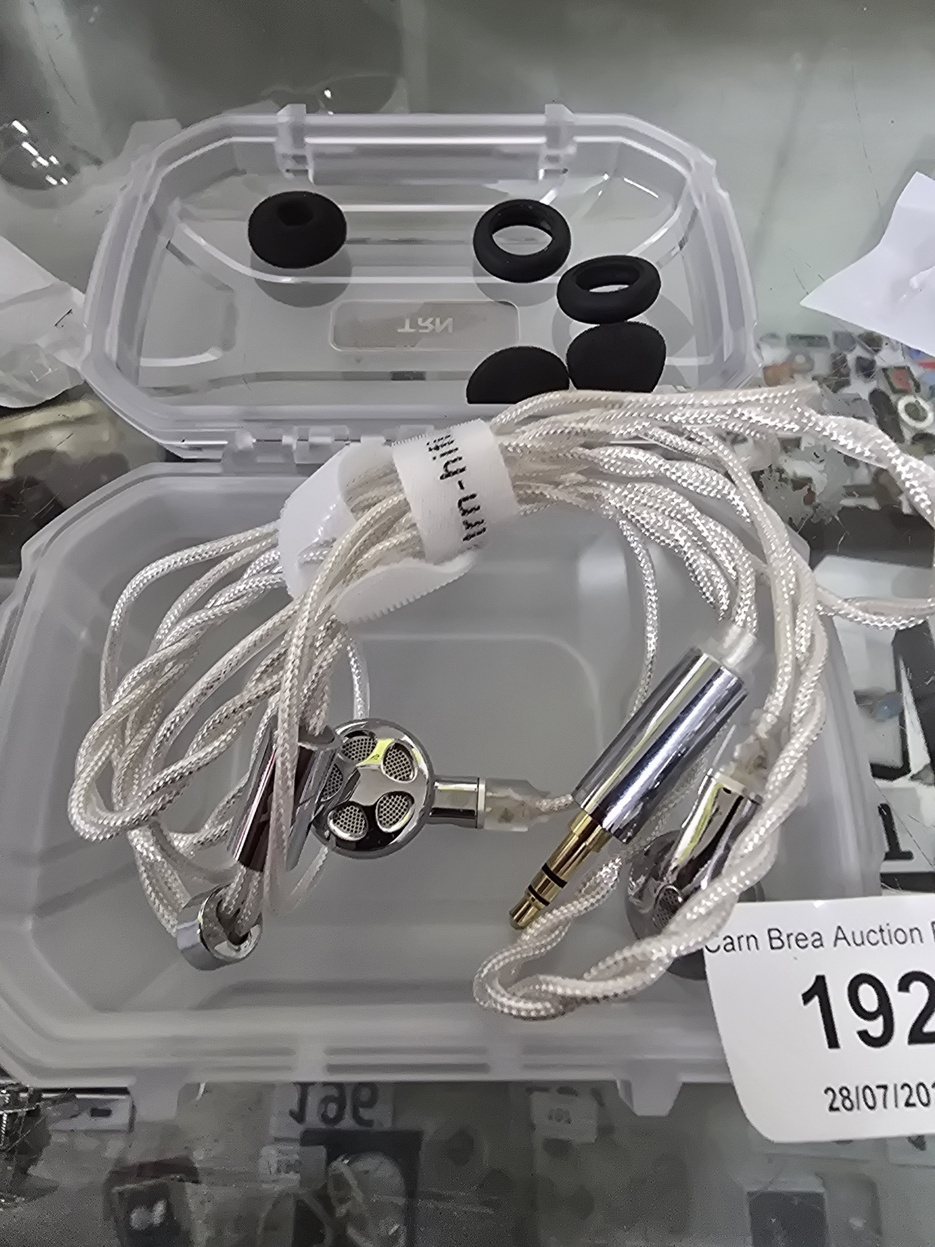 Lot 192