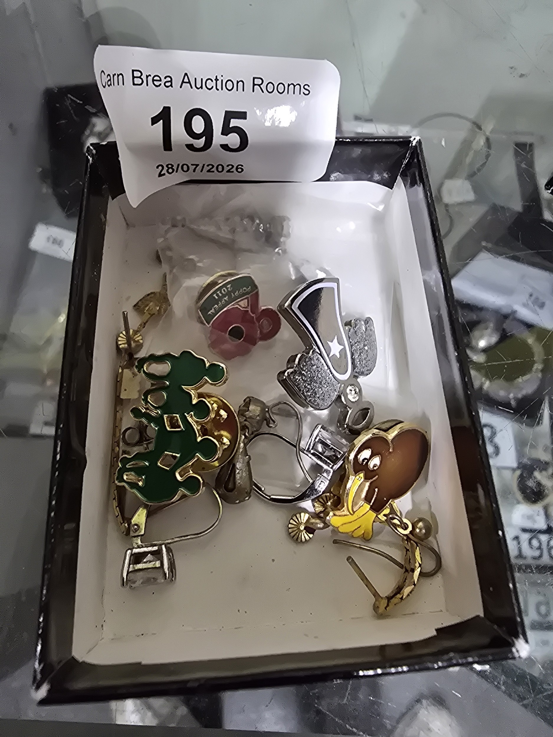Lot 195