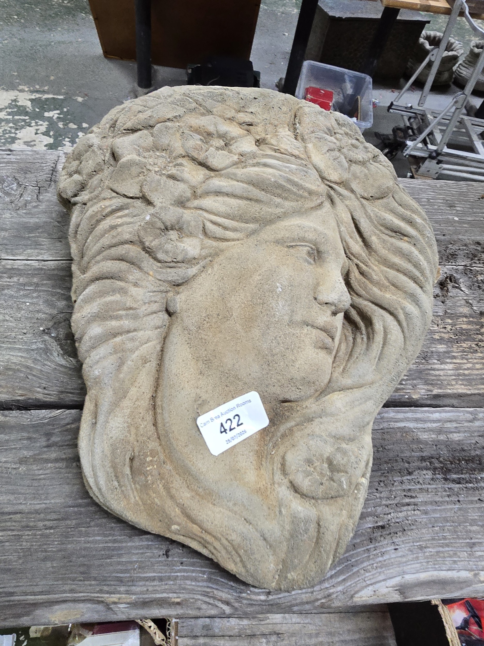 Lot 422