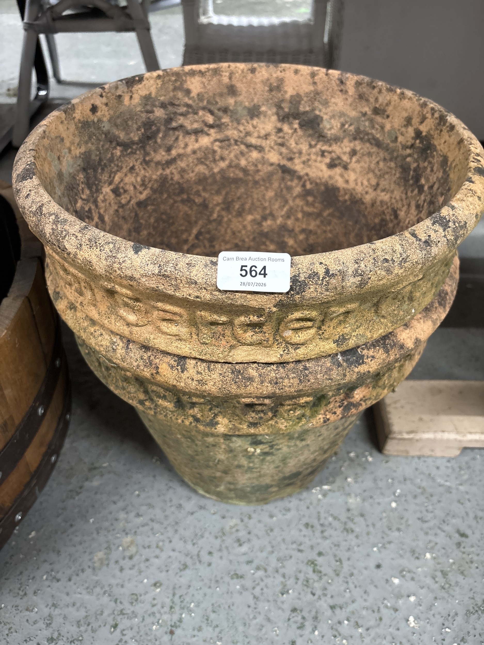 Lot 564