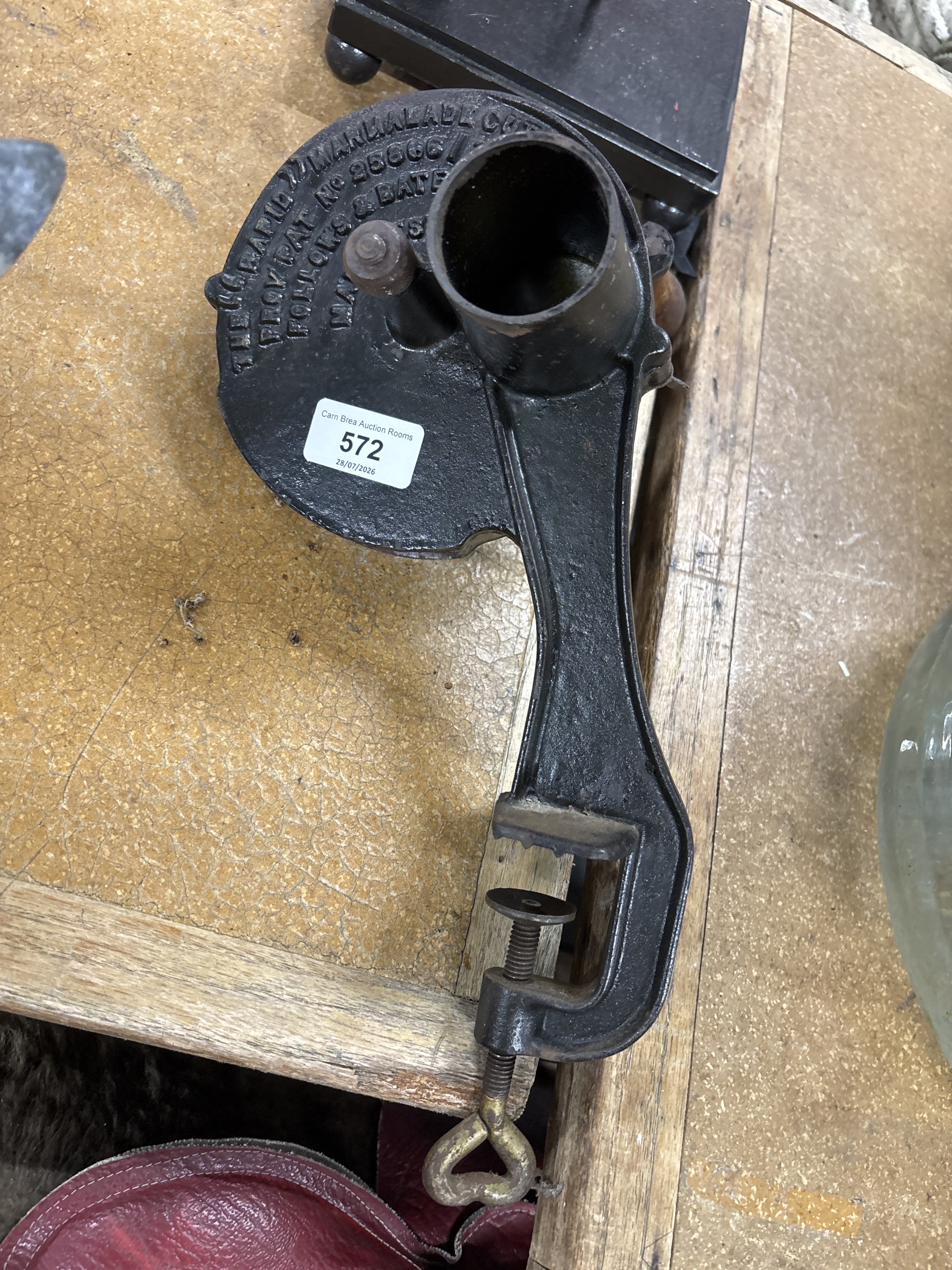 Lot 572