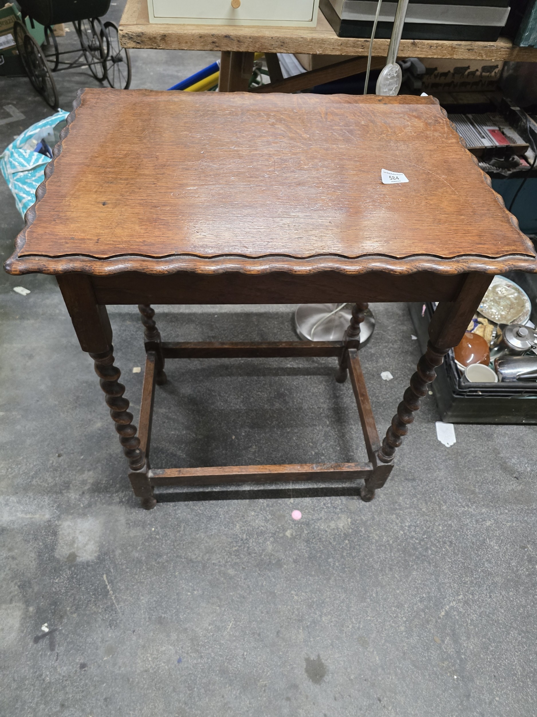 Lot 584