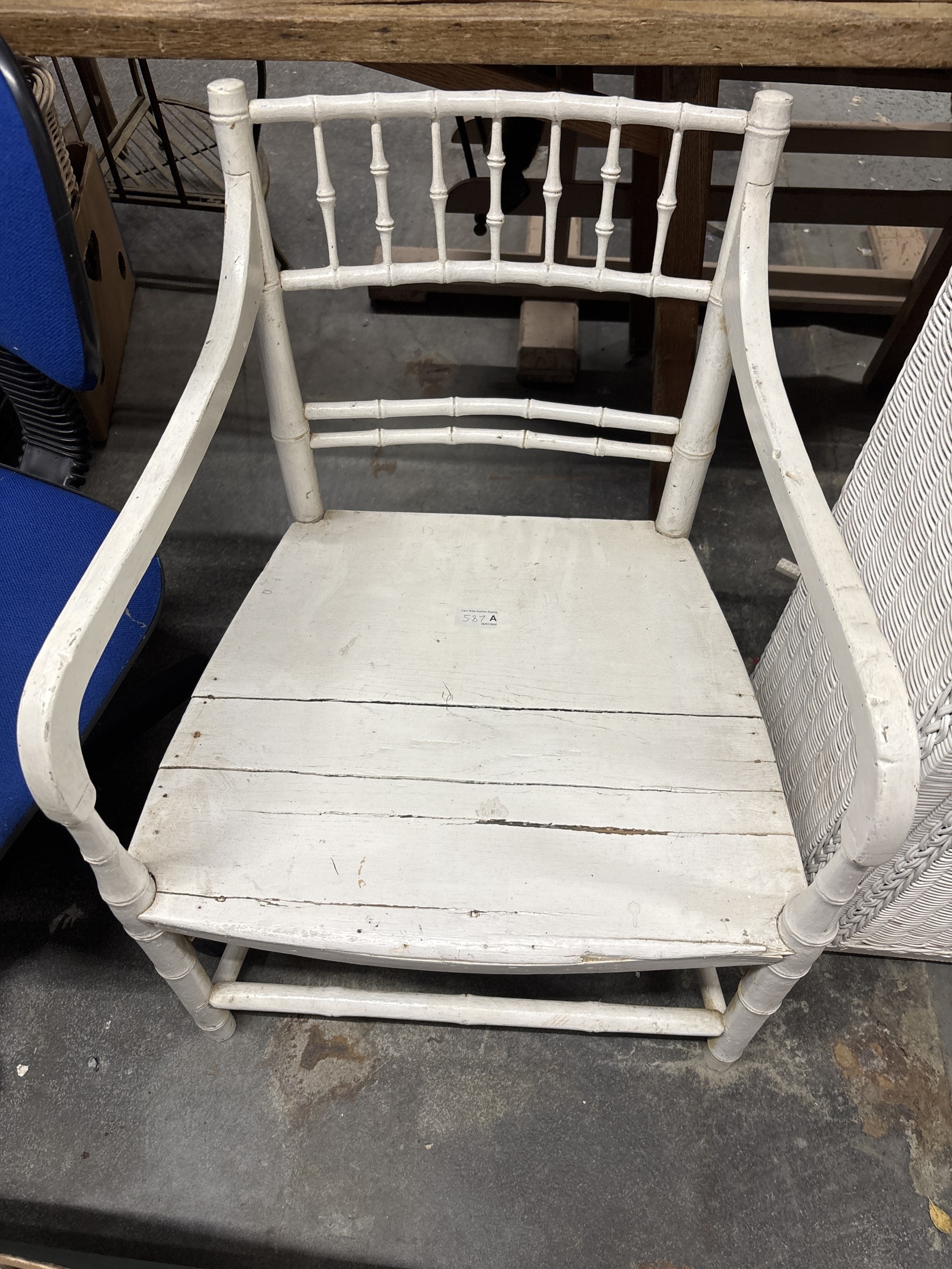 Lot 587a