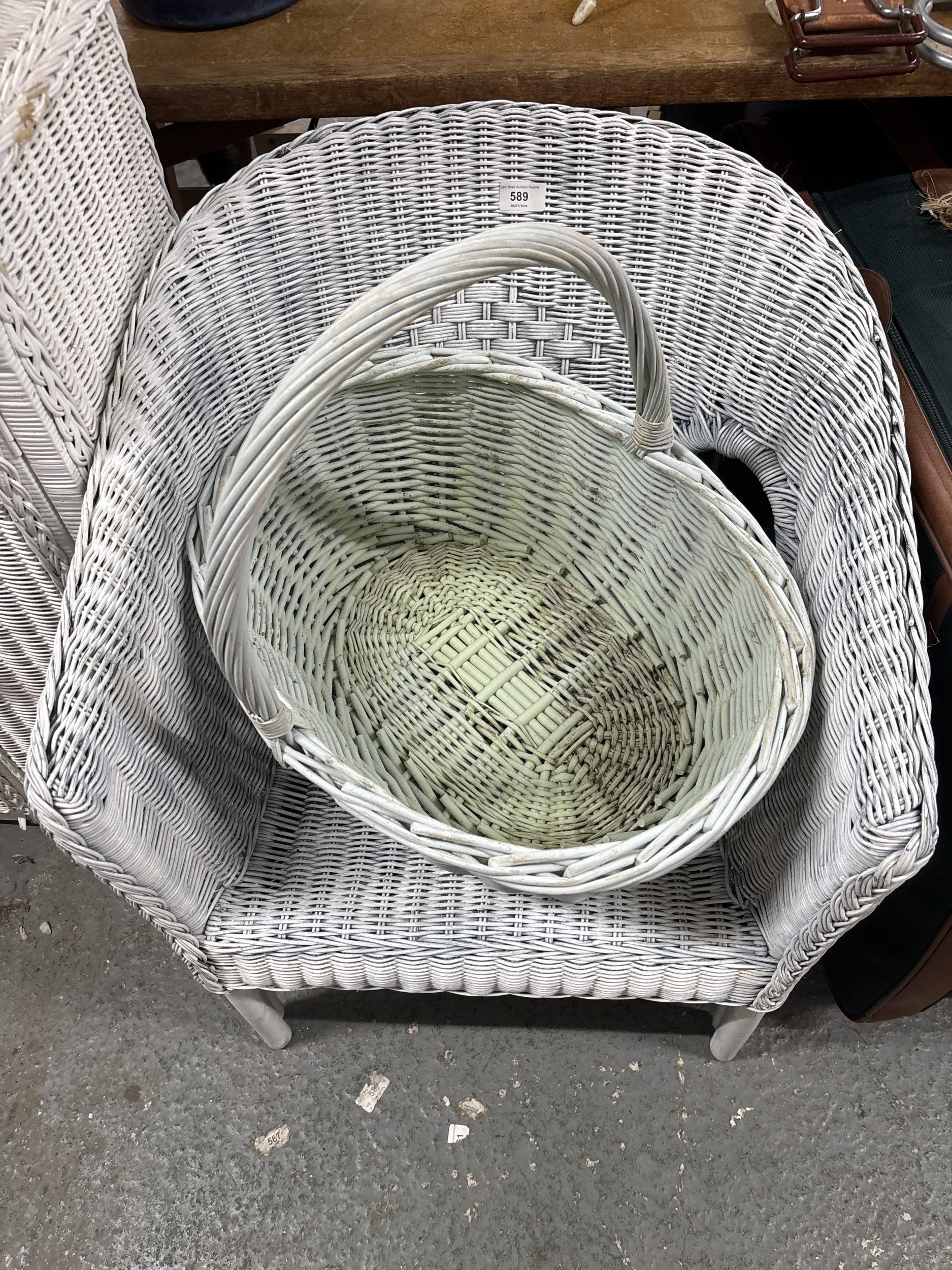 Lot 589