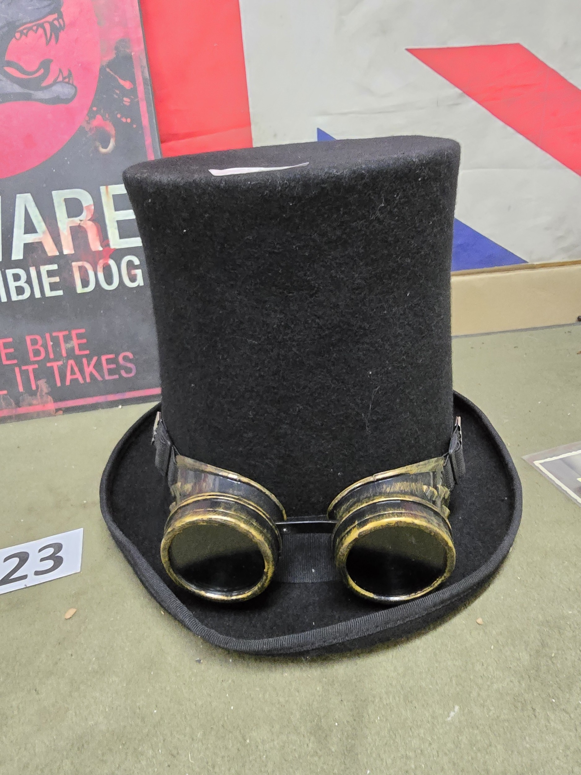 Lot 123