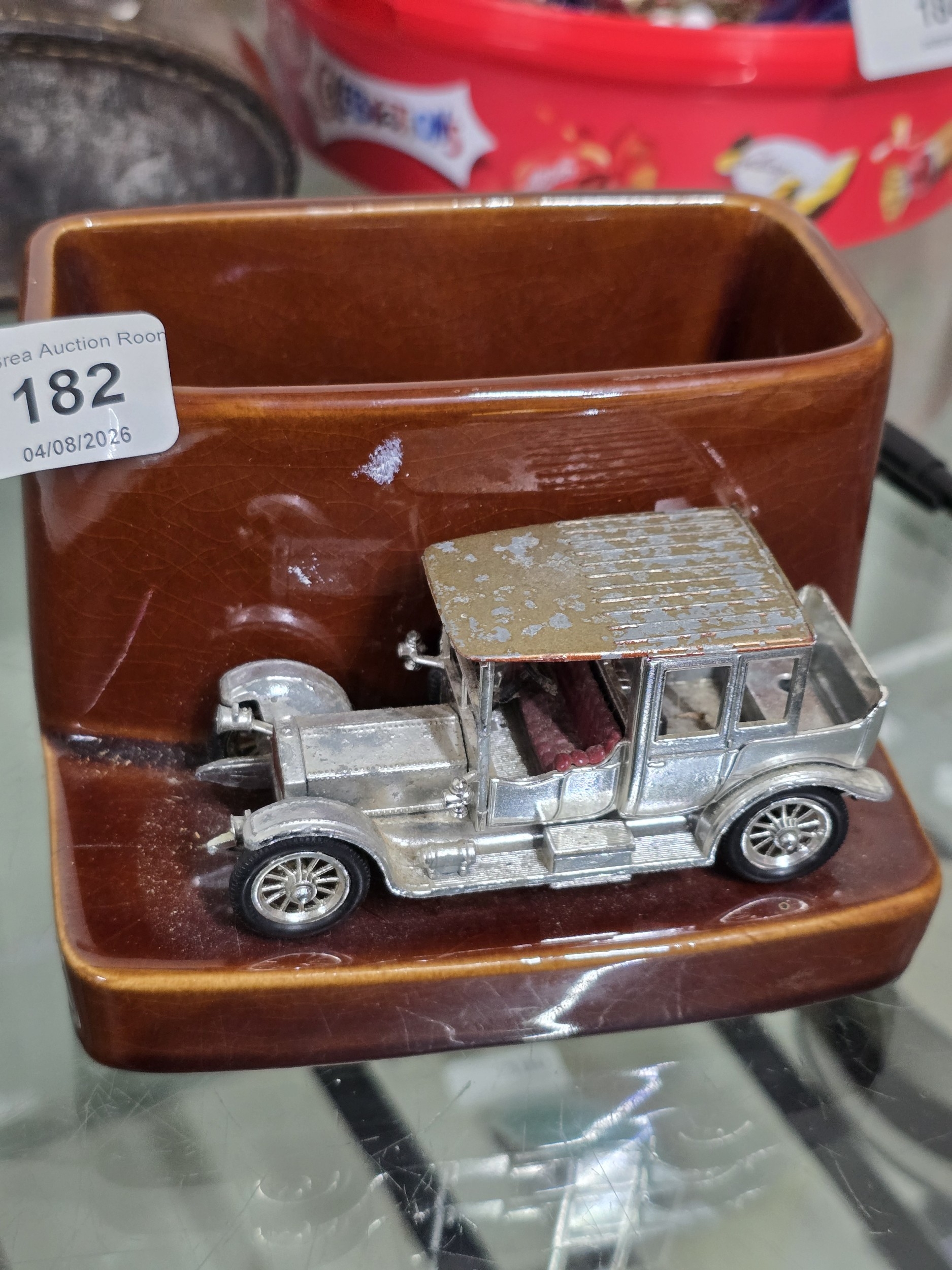 Lot 182