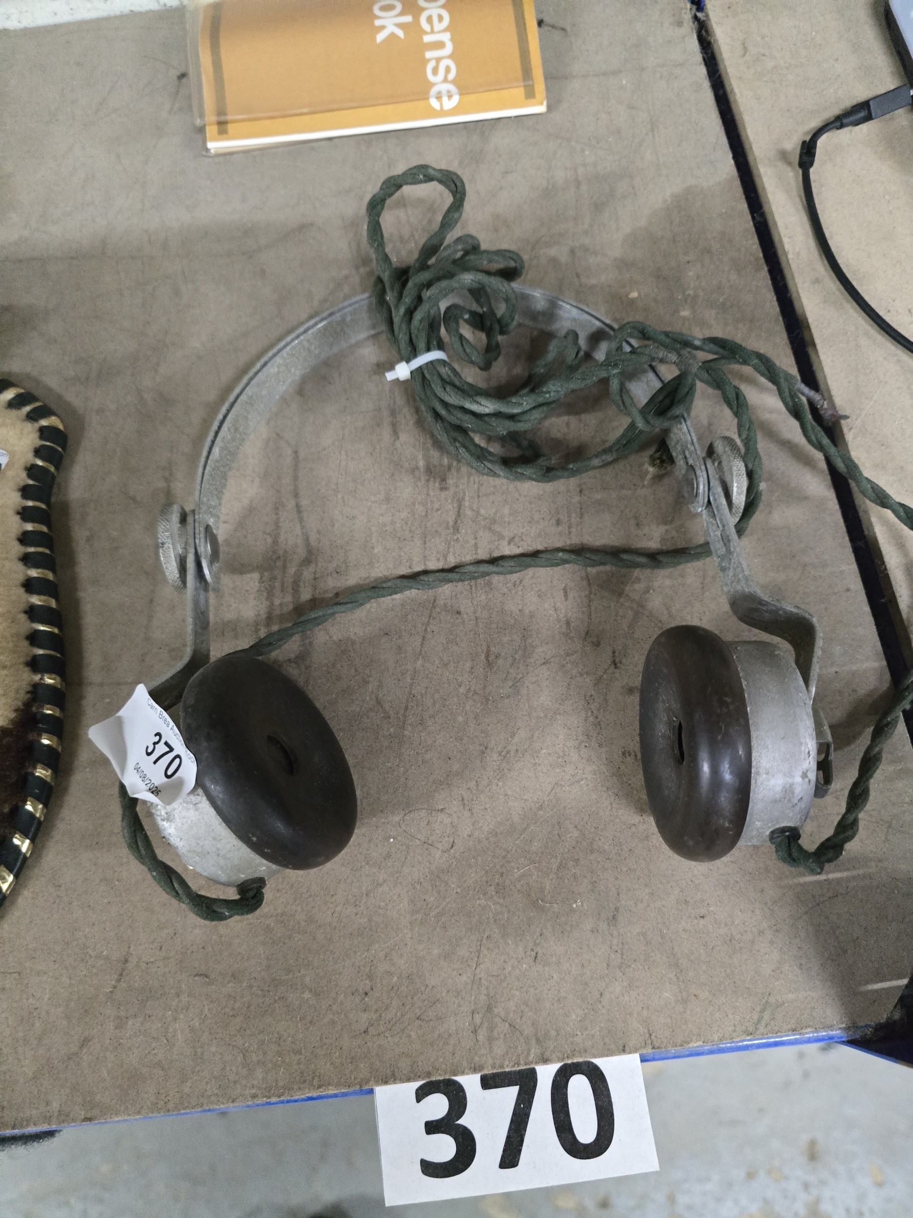 Lot 370