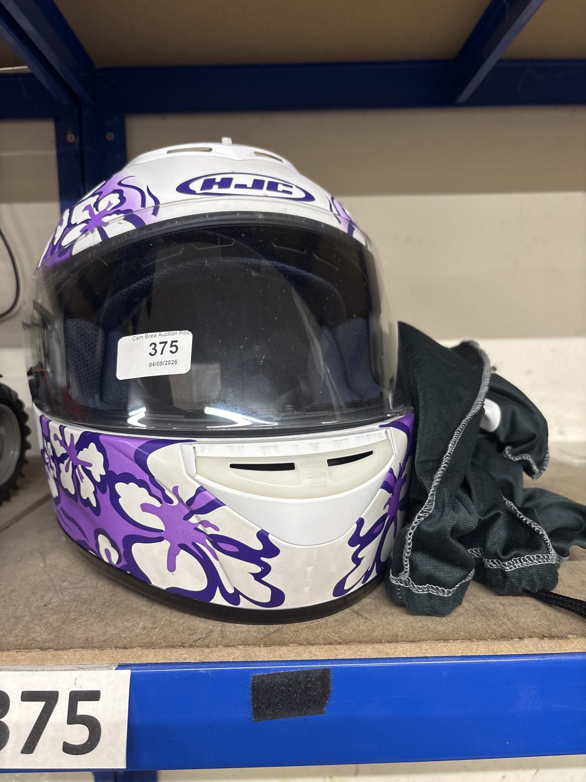 Lot 375