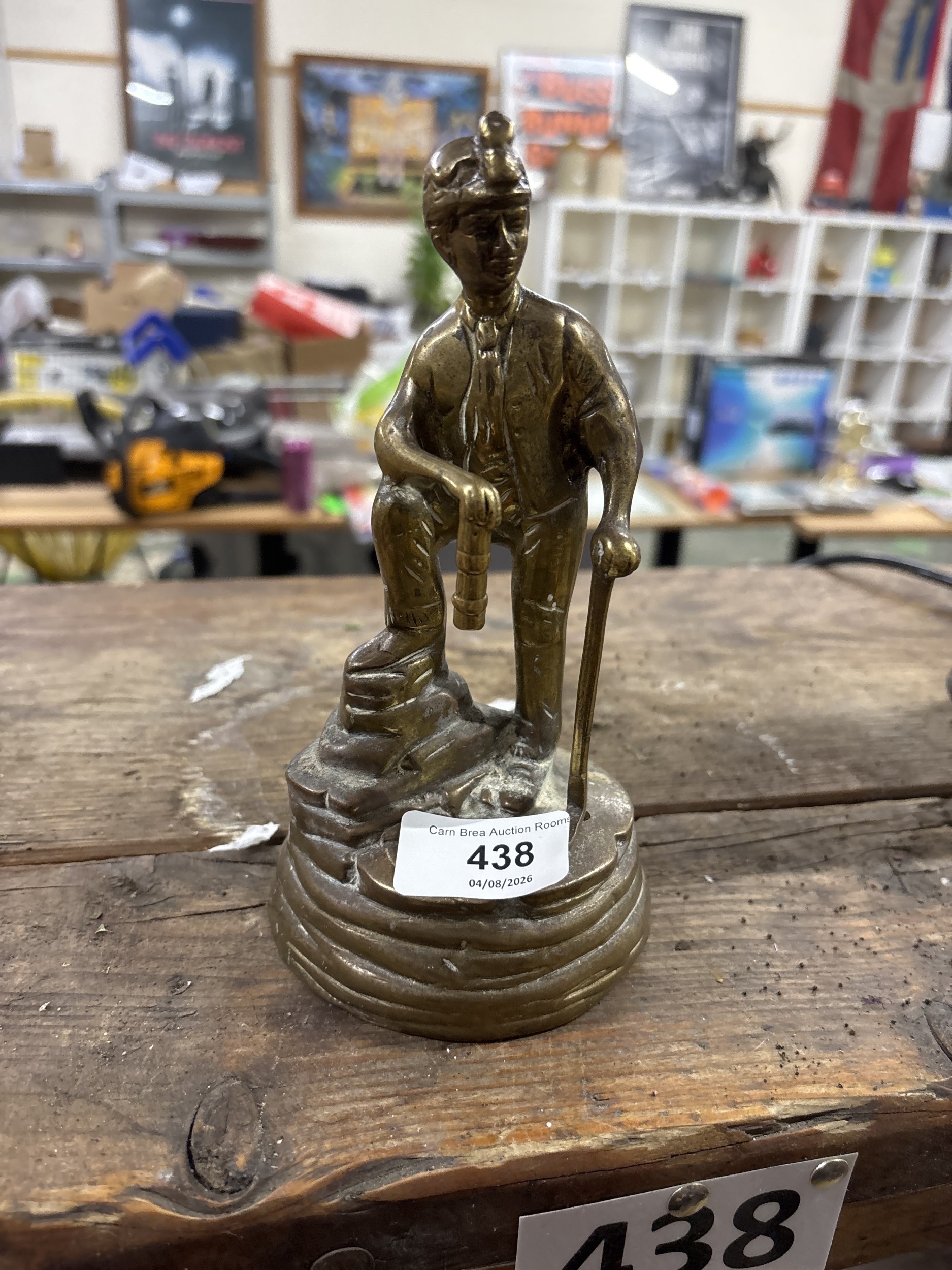 Lot 438