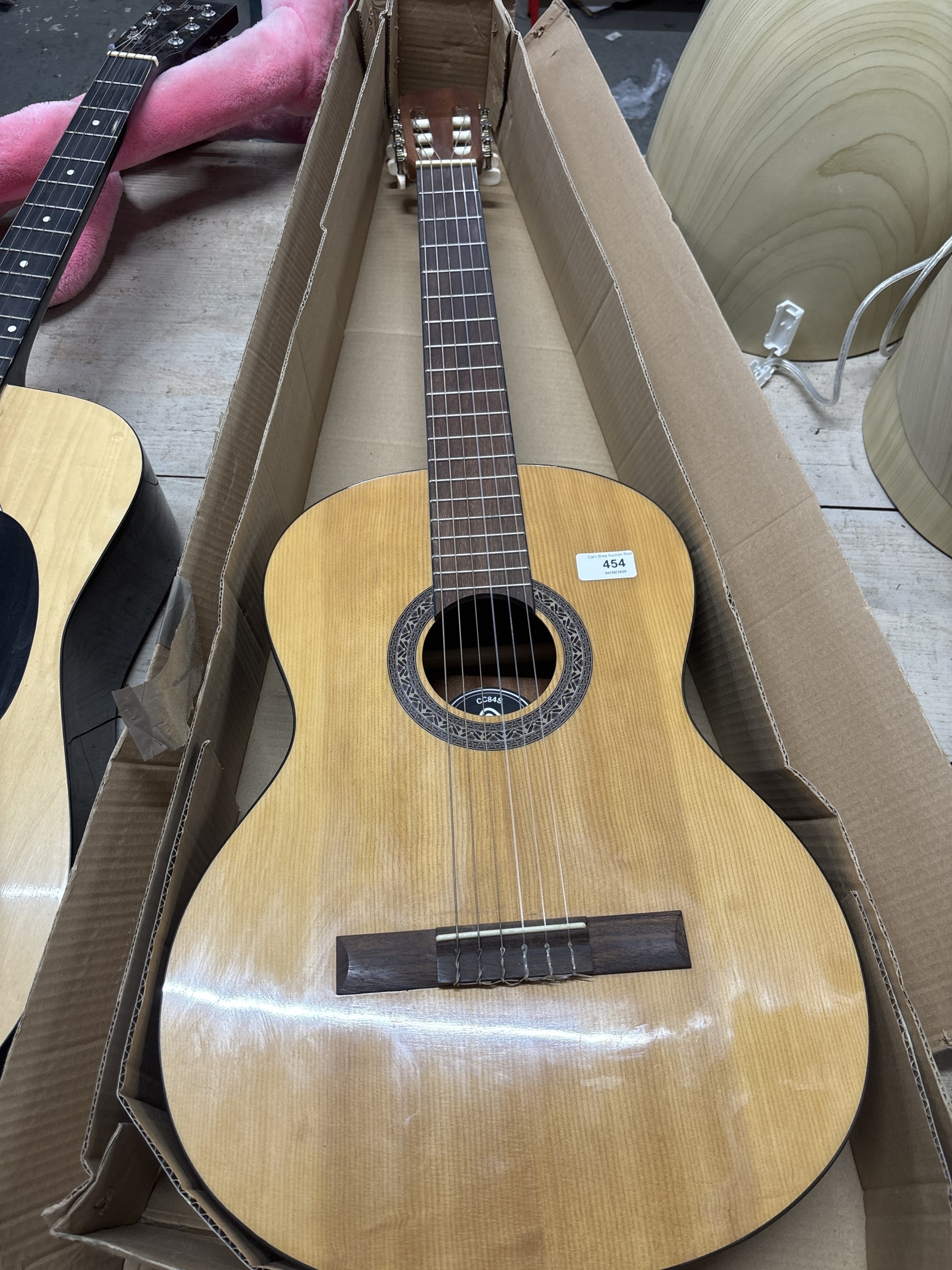 Lot 454