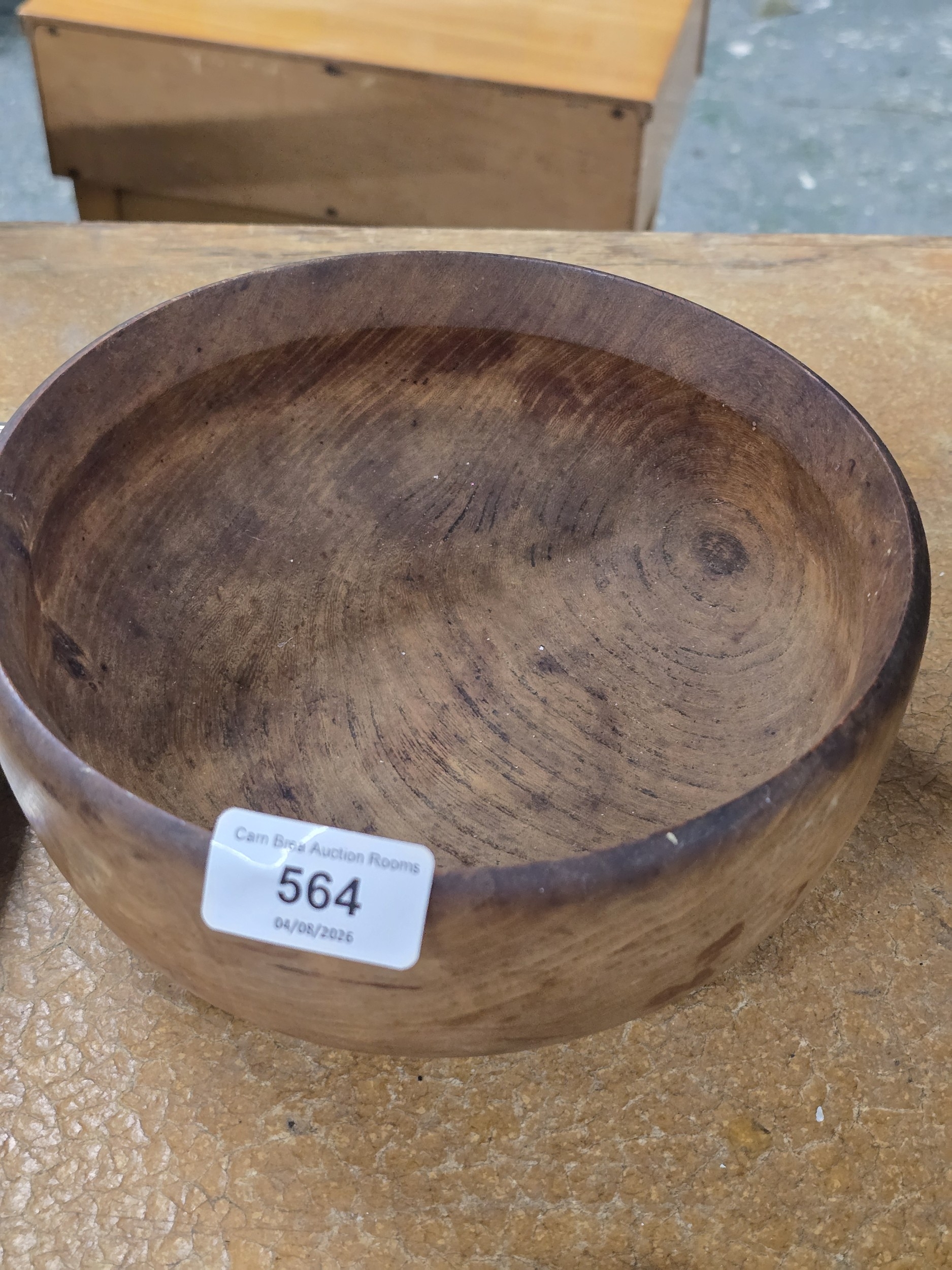 Lot 564