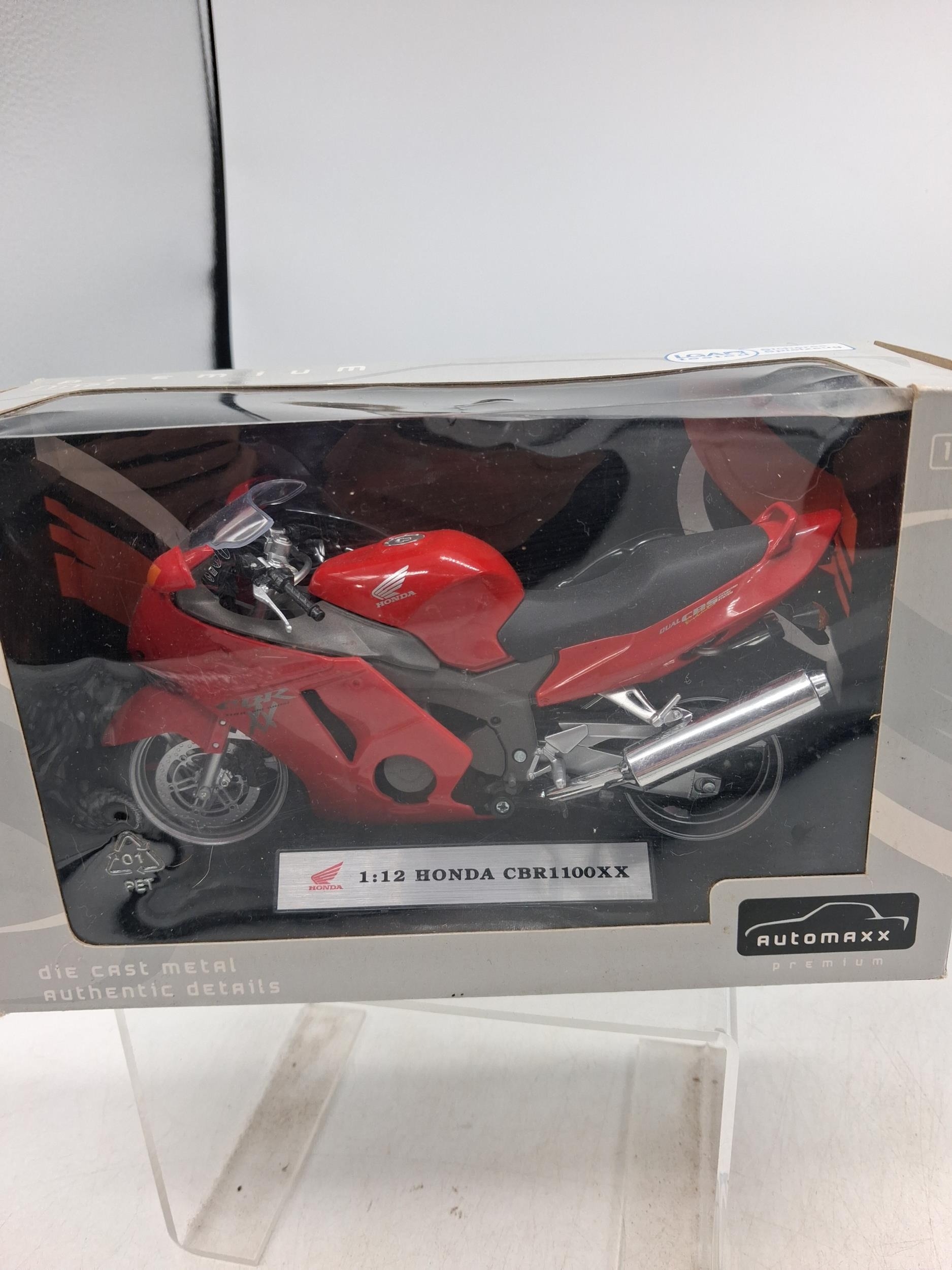 Lot 210