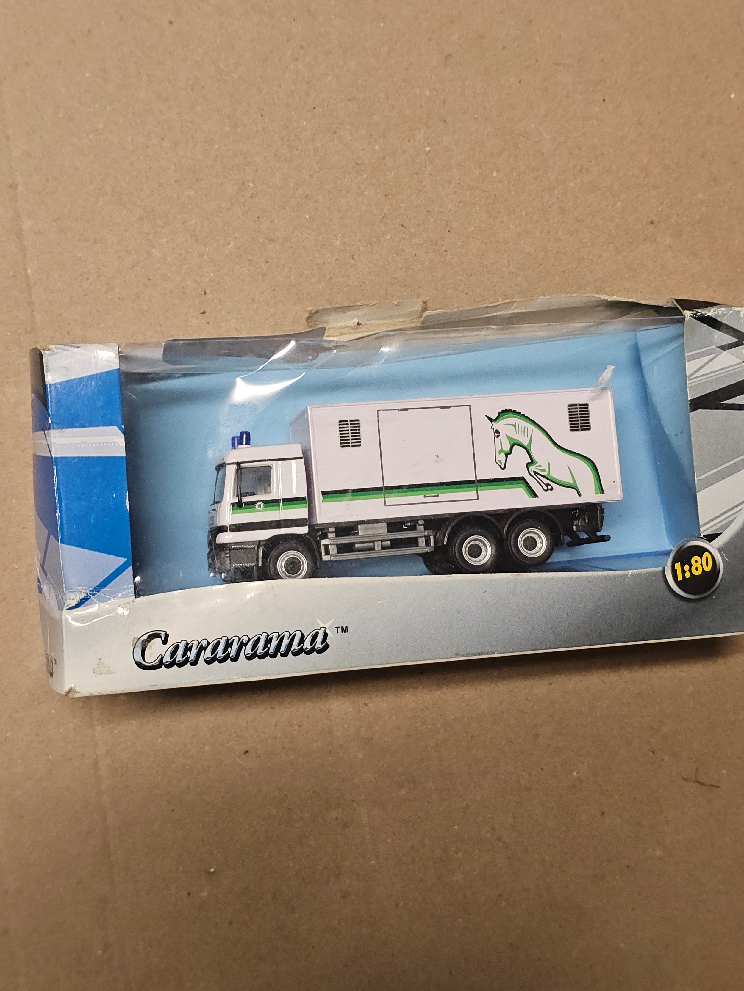 Lot 592