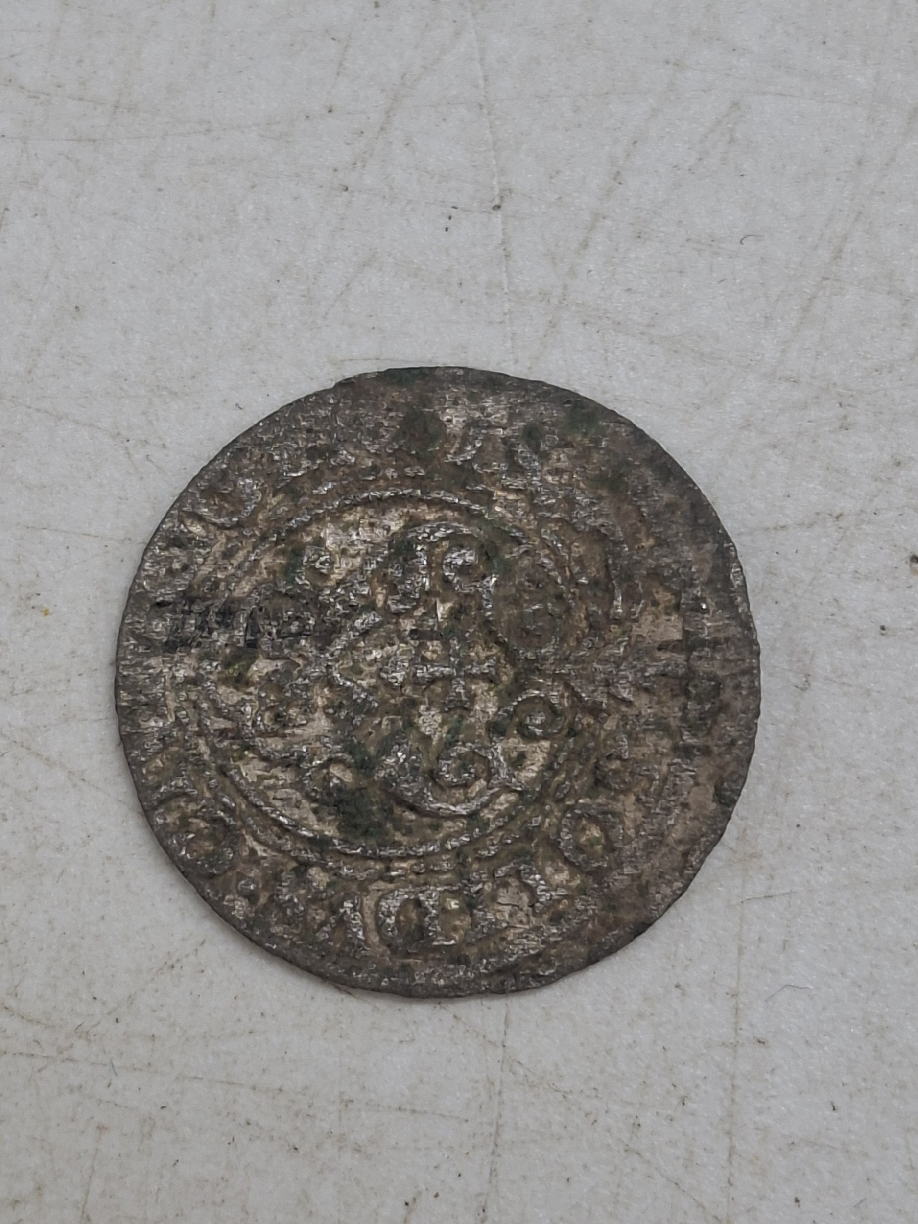 Lot 685