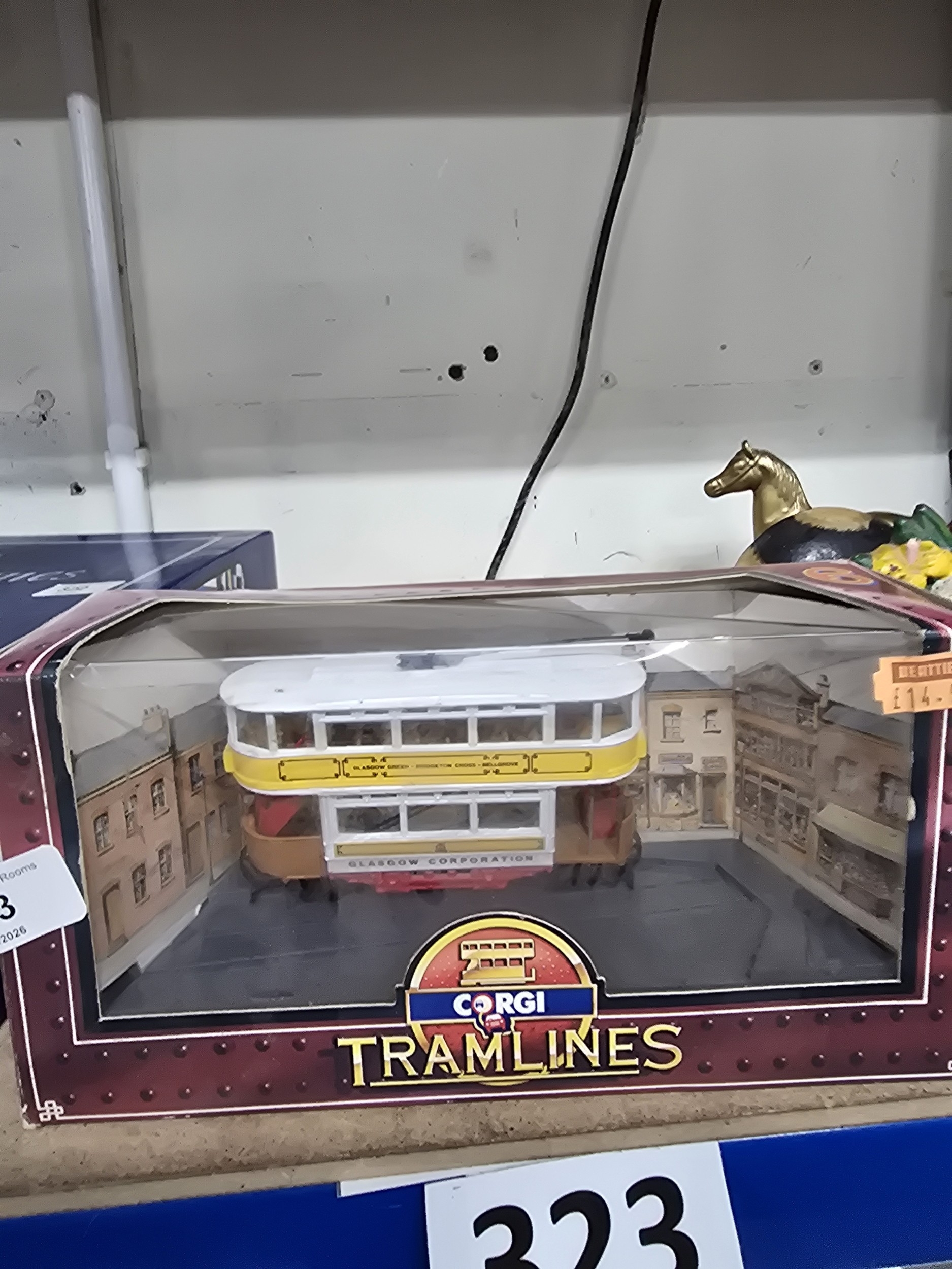 Lot 323