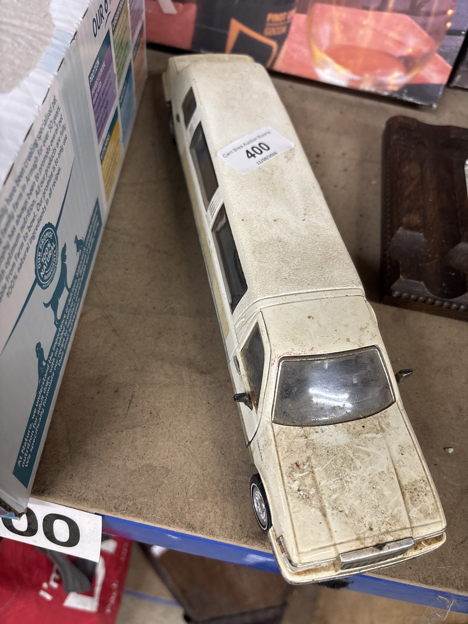 Lot 400