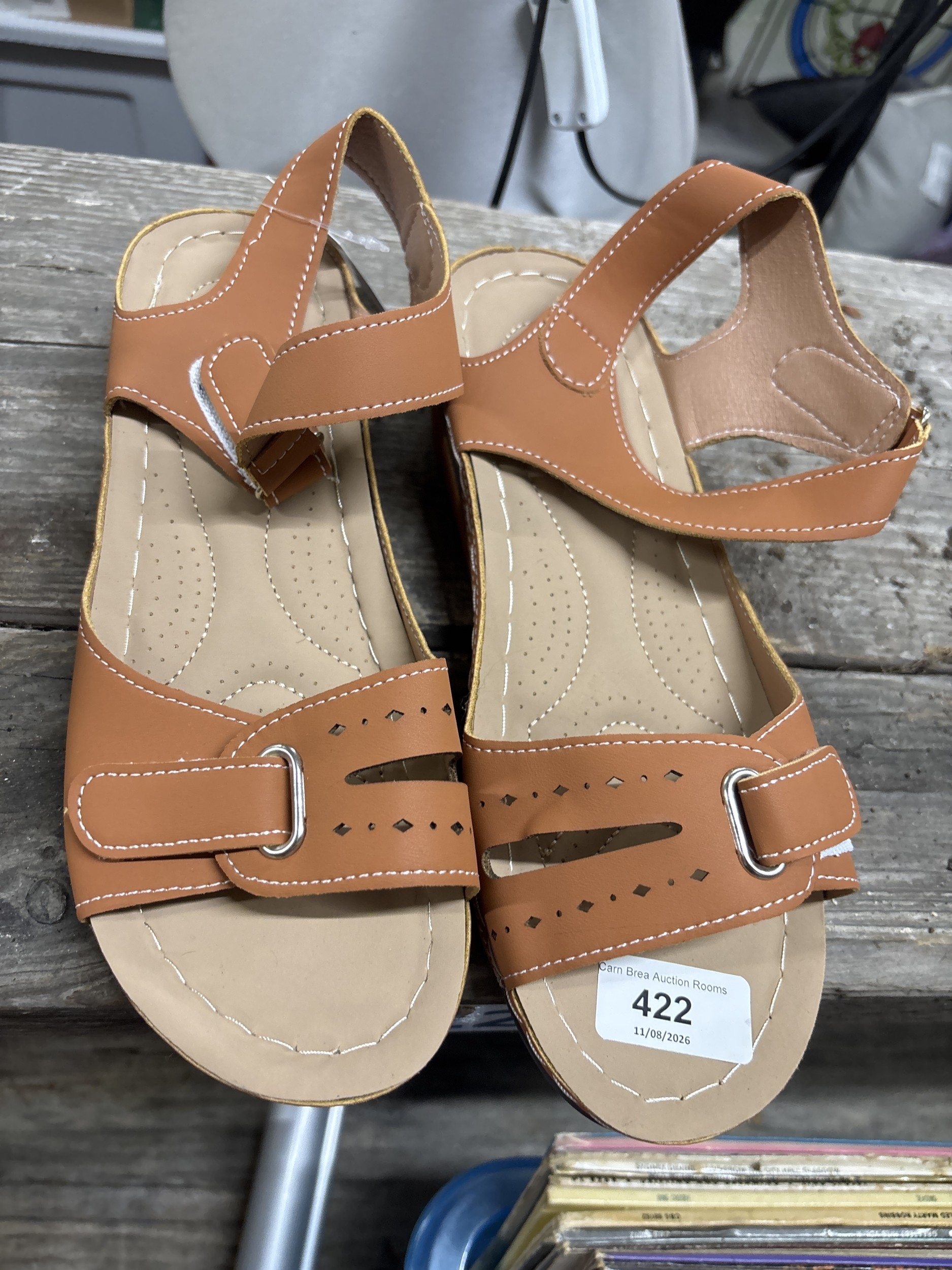 Lot 422