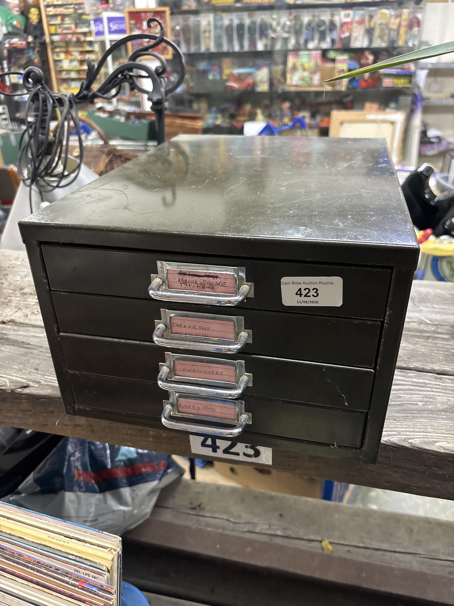 Lot 423
