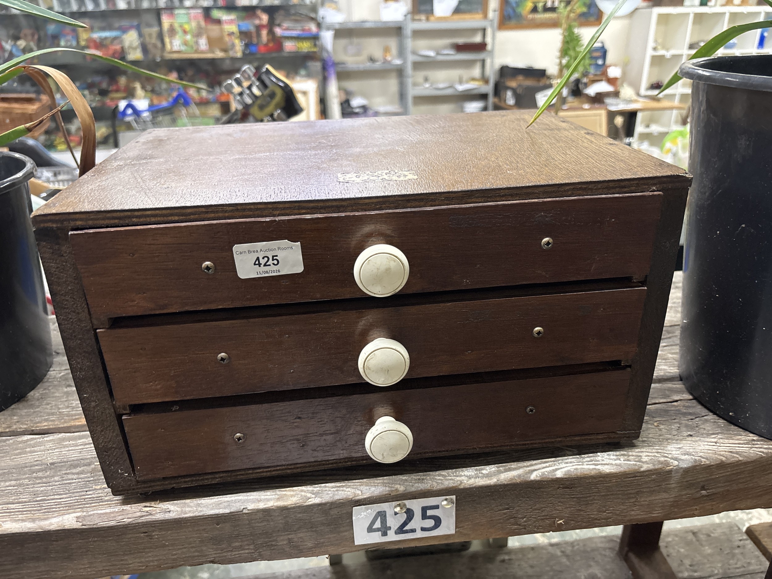 Lot 425
