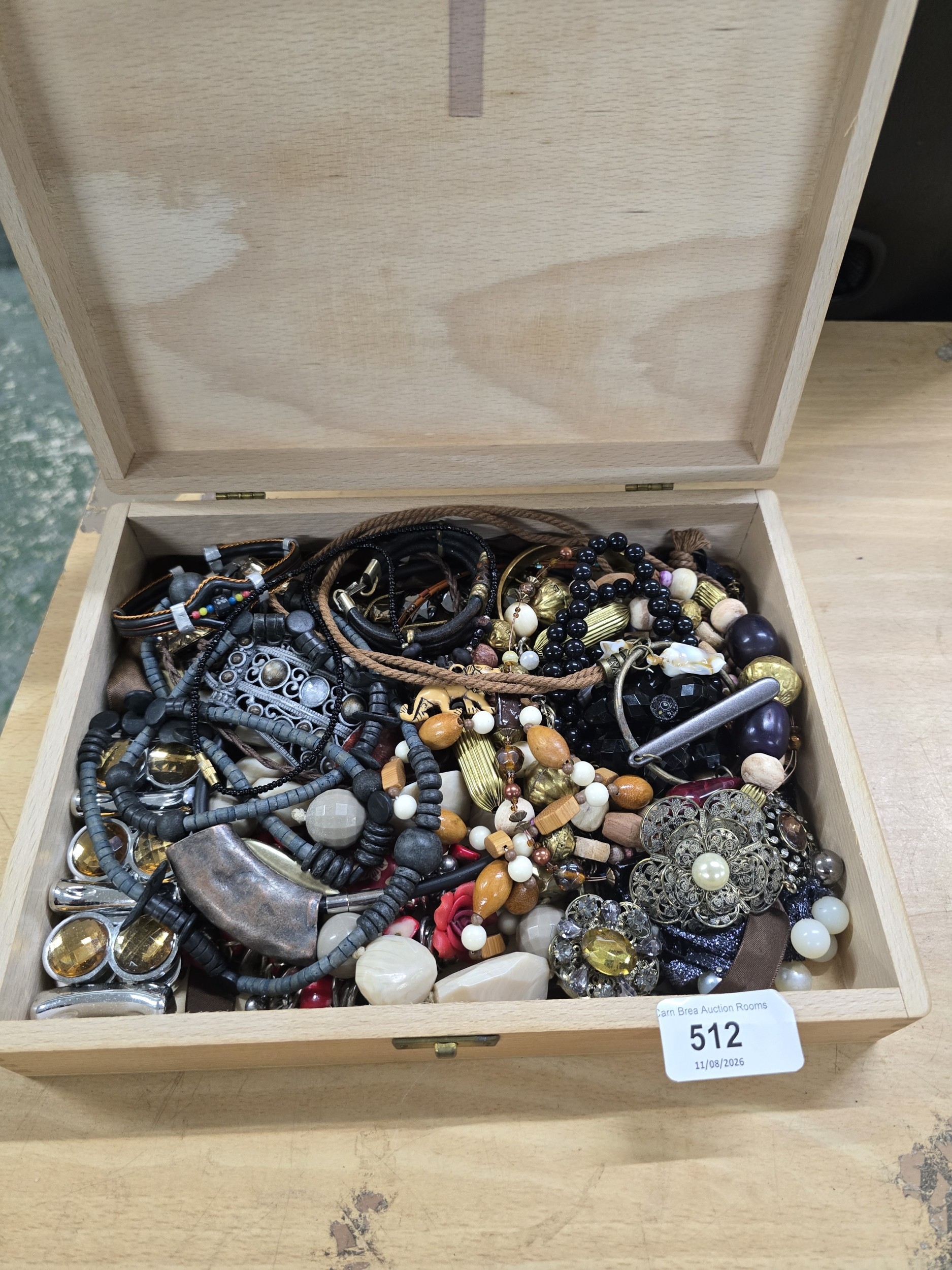 Lot 512