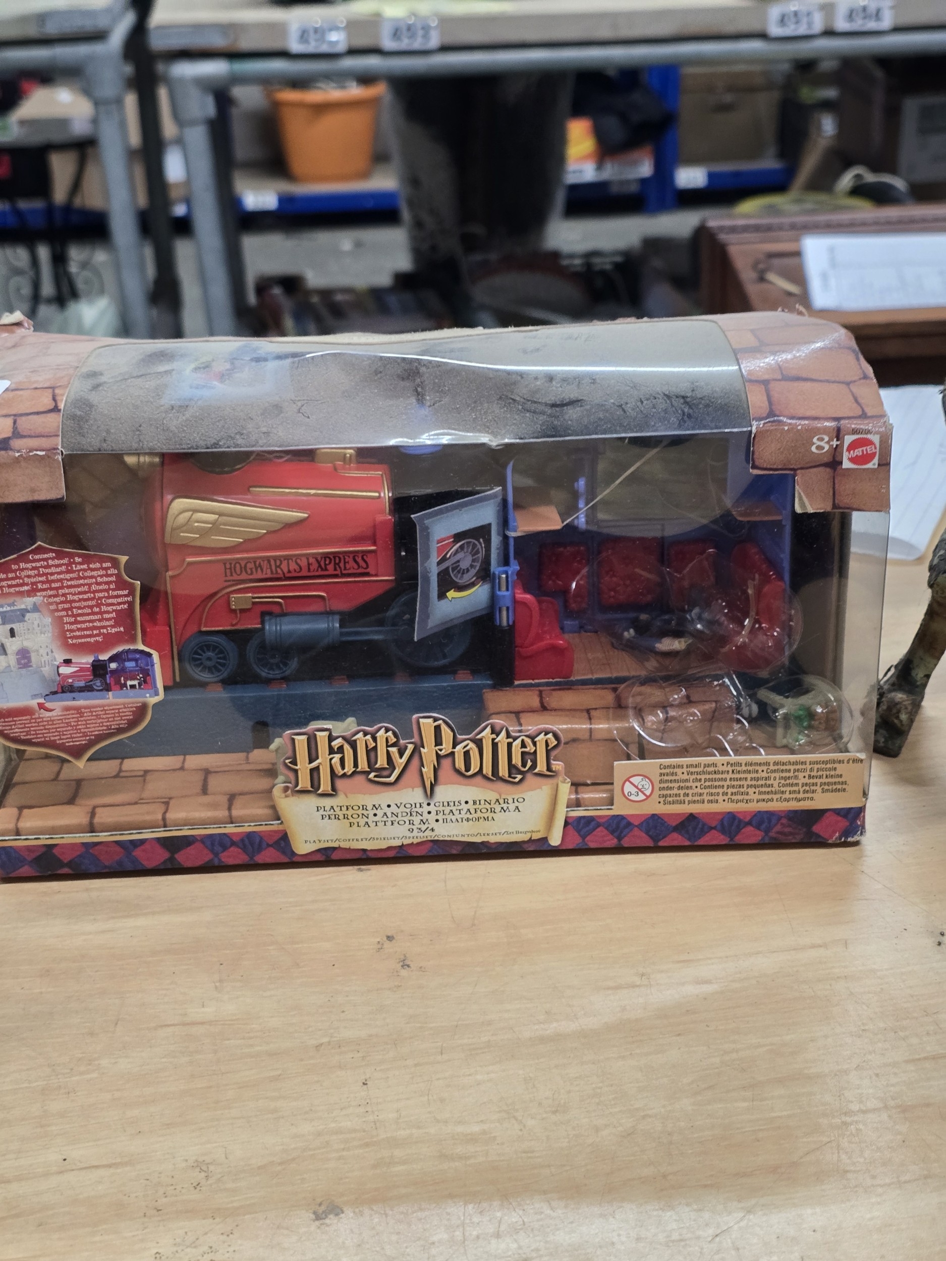 Lot 552