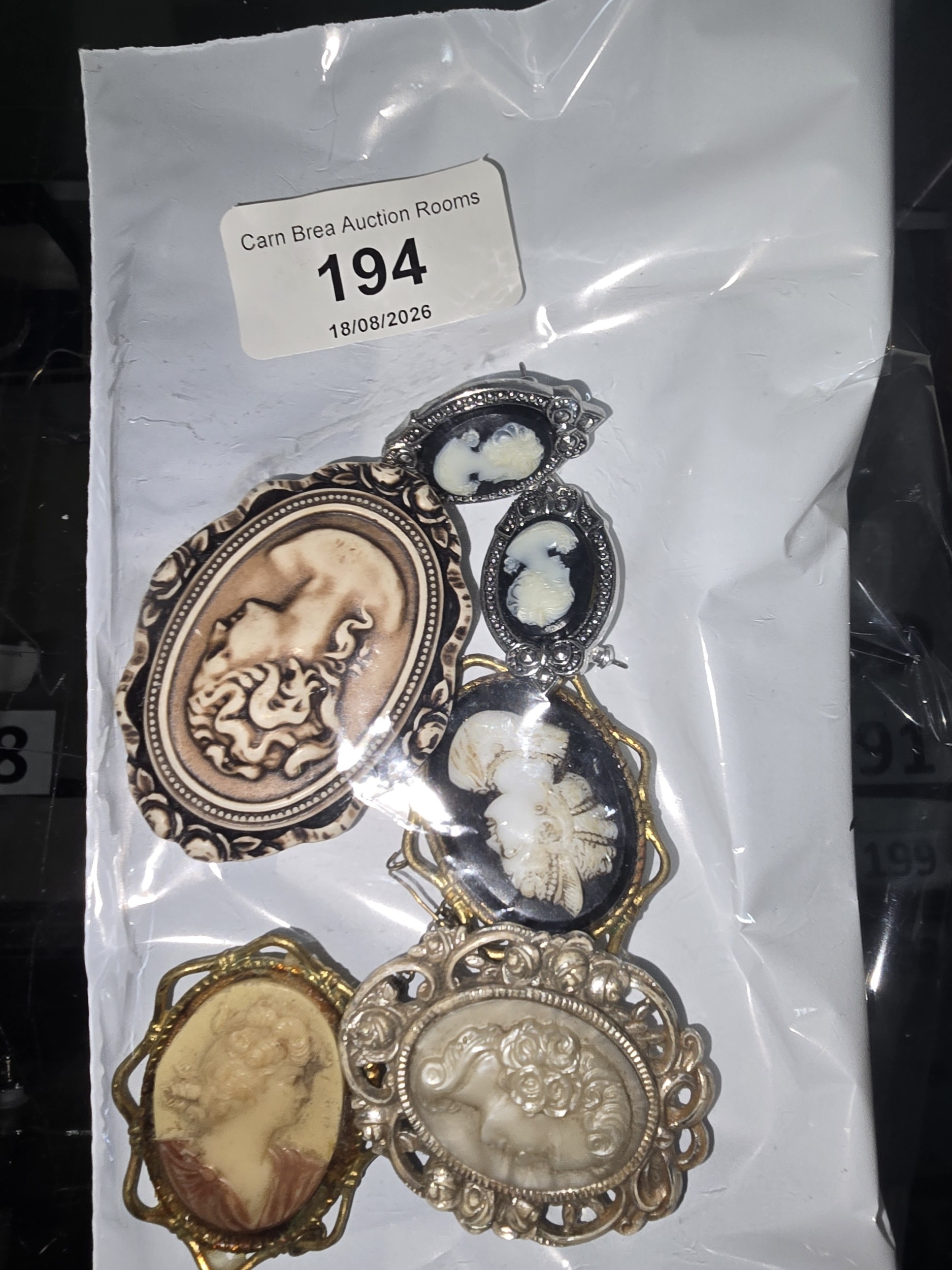Lot 194