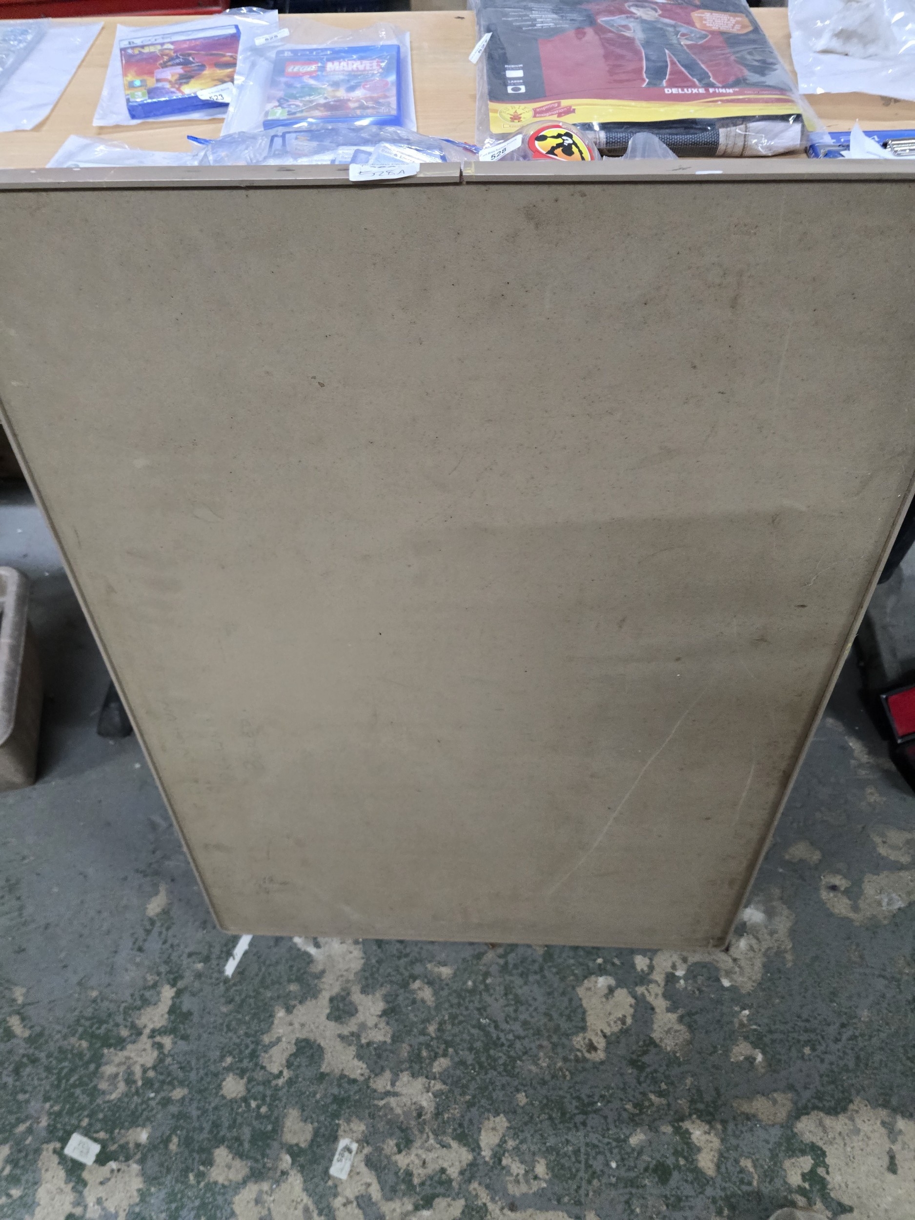 Lot 528a