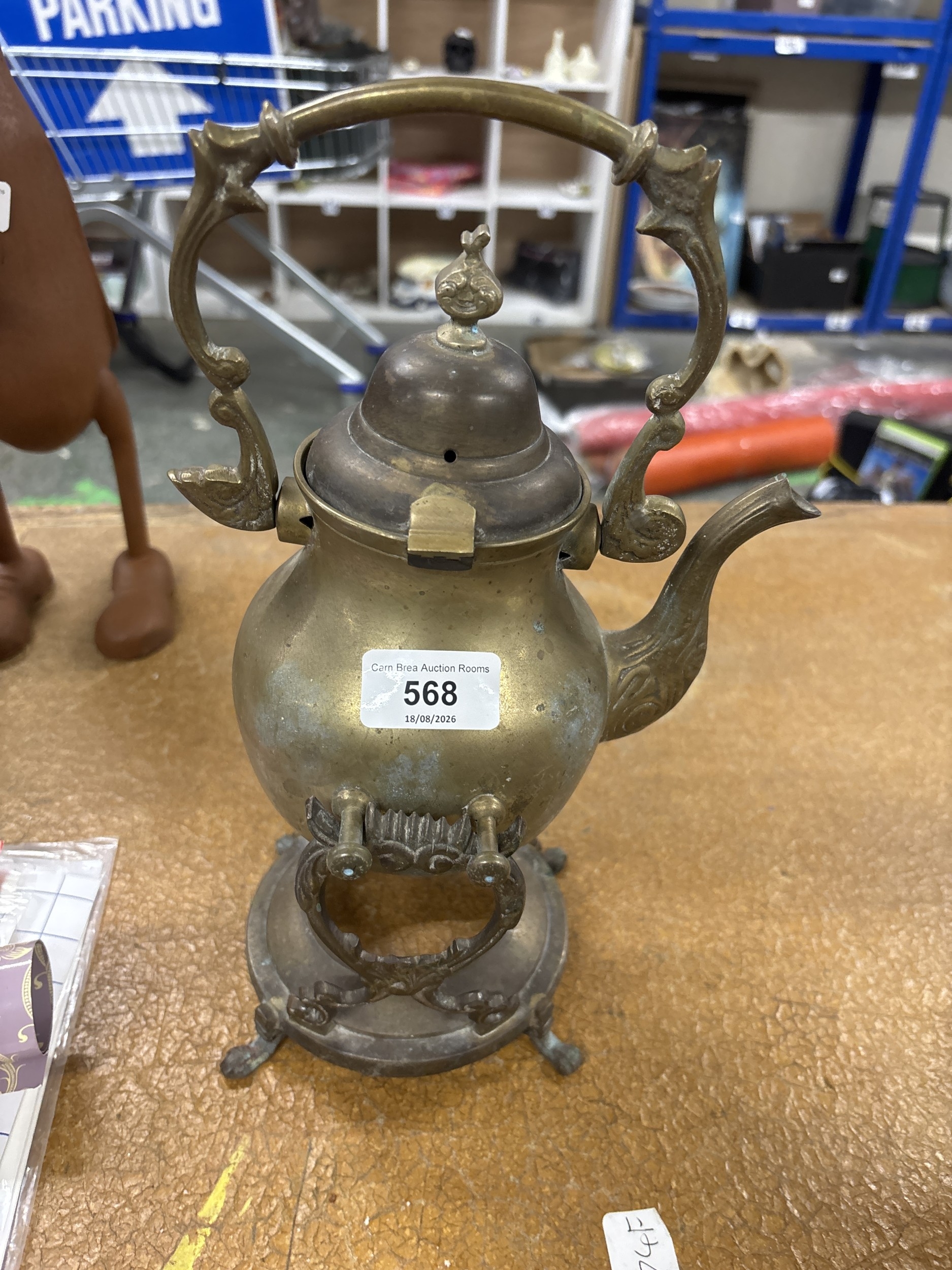 Lot 568