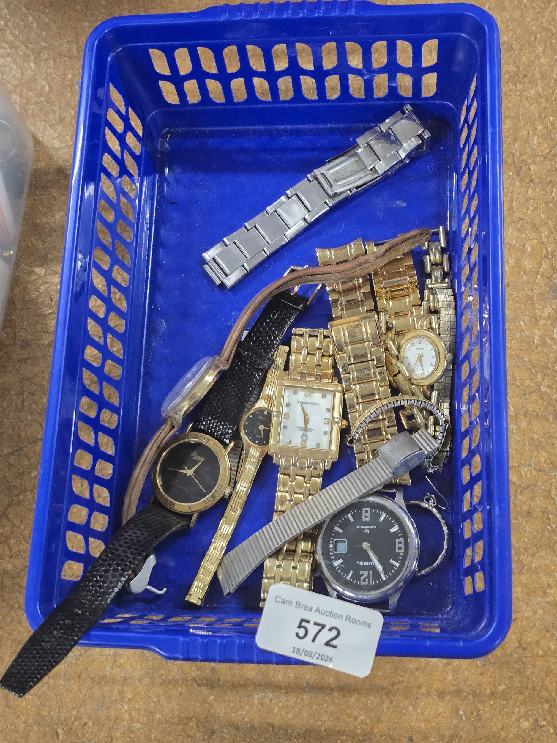 Lot 572