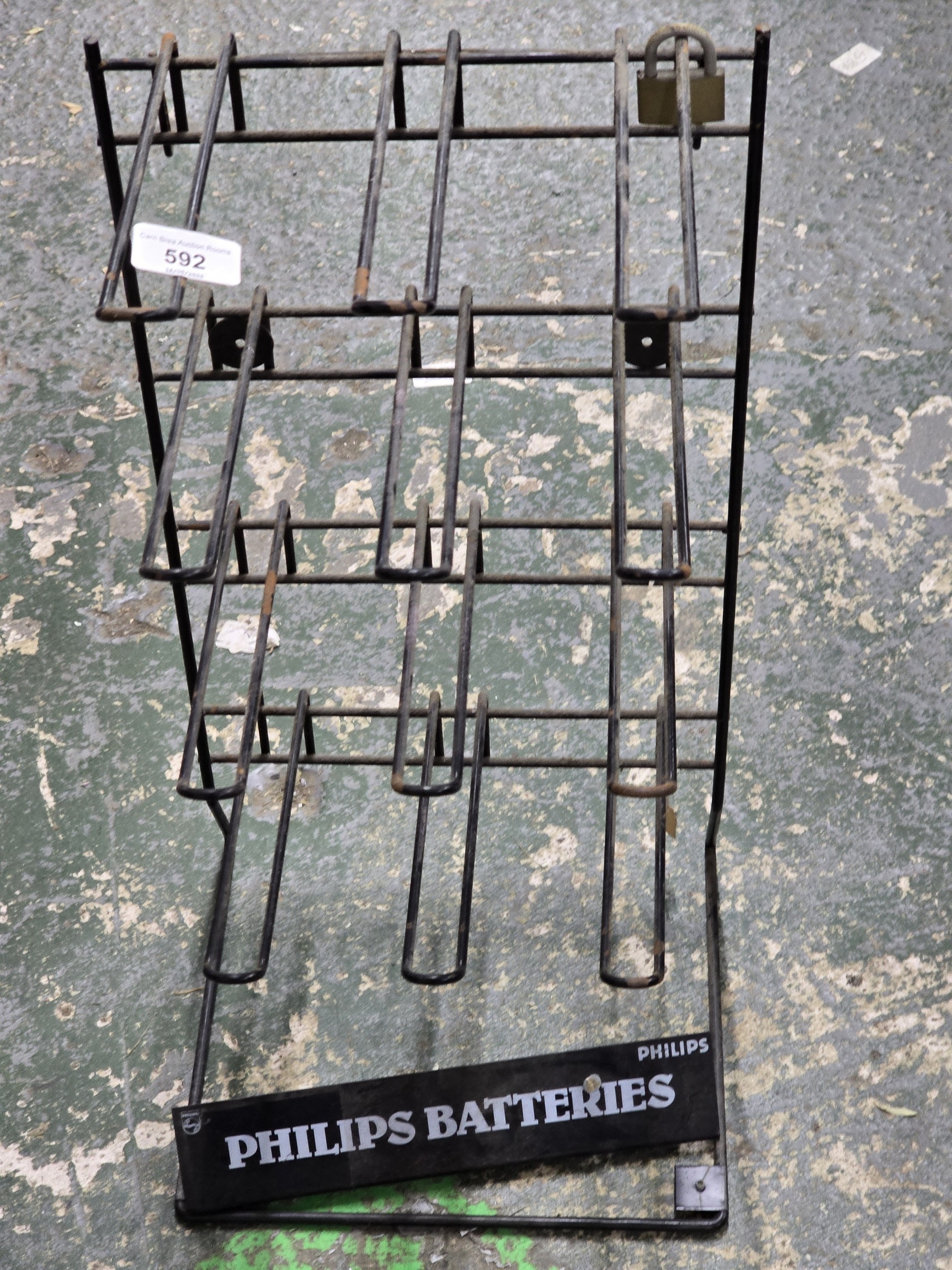 Lot 592