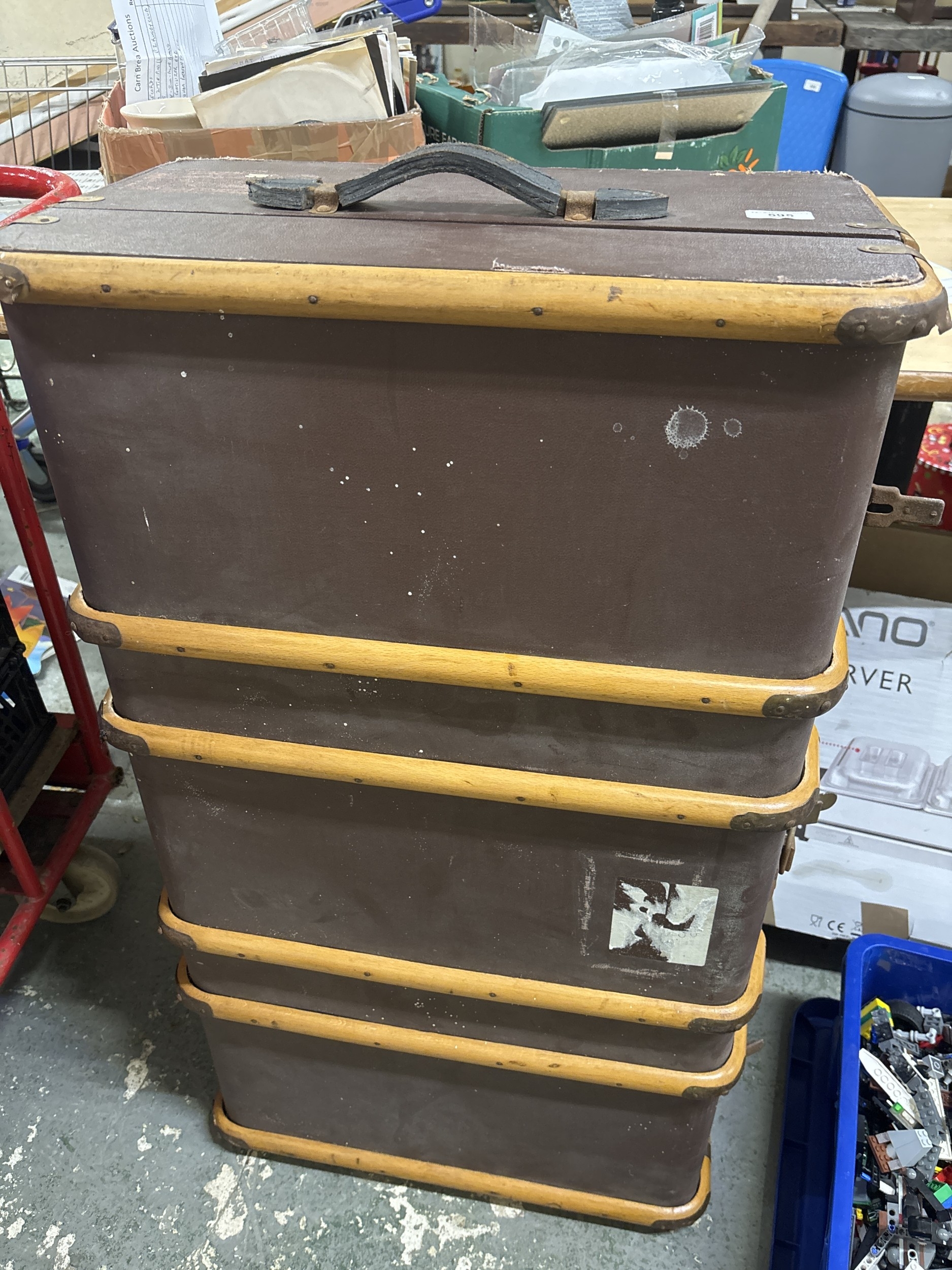Lot 595