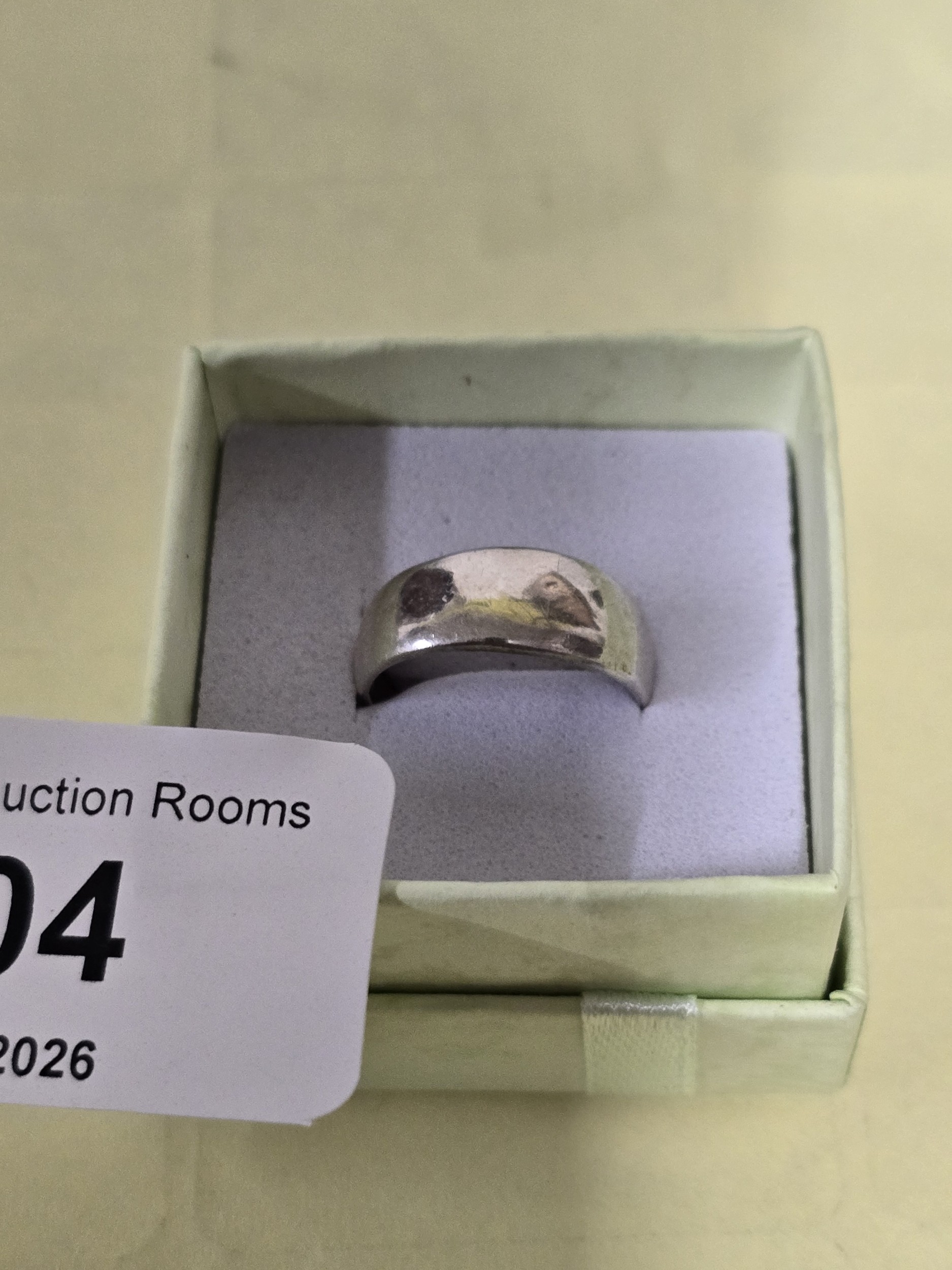 Lot 204