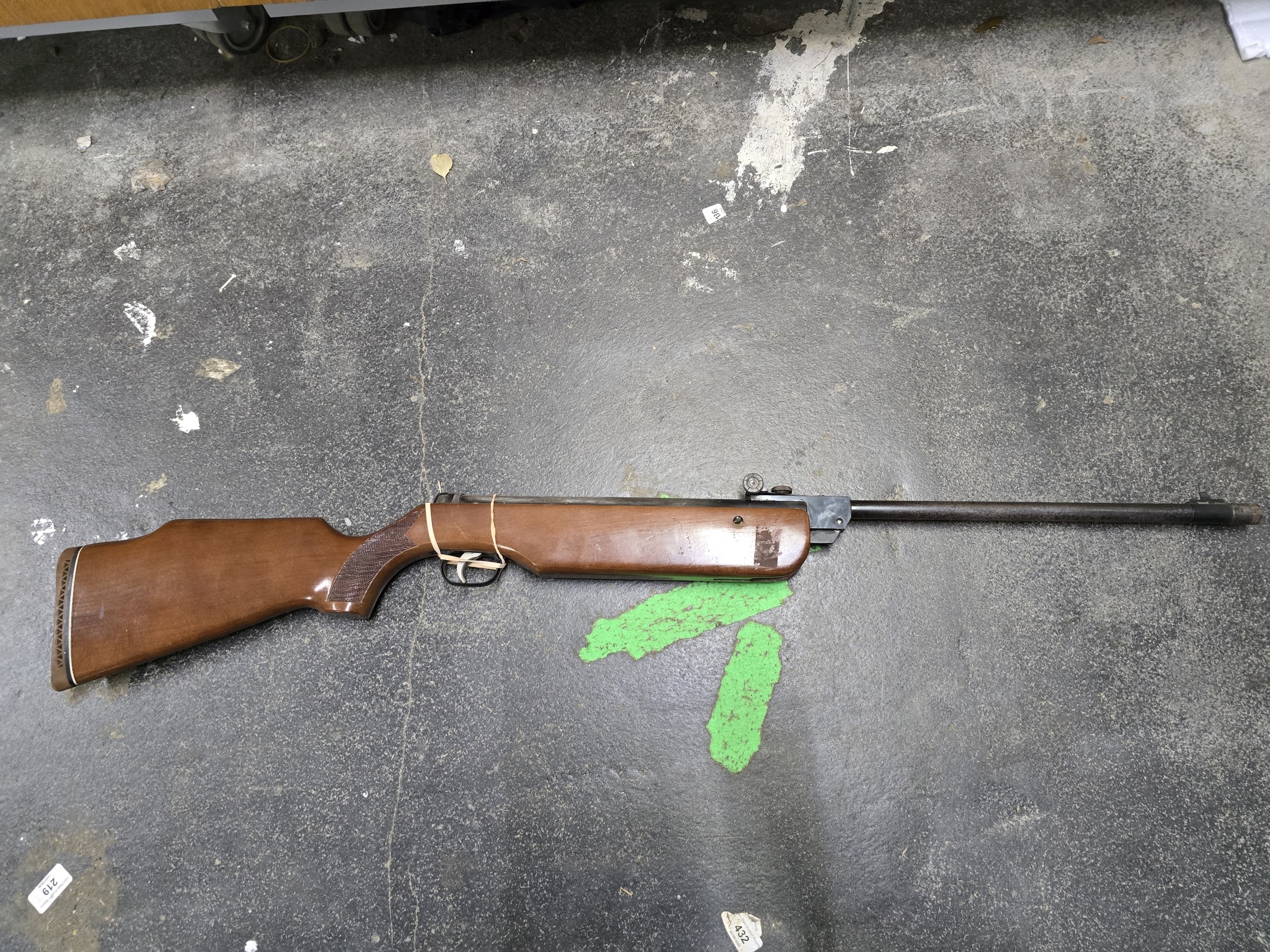Lot 230a