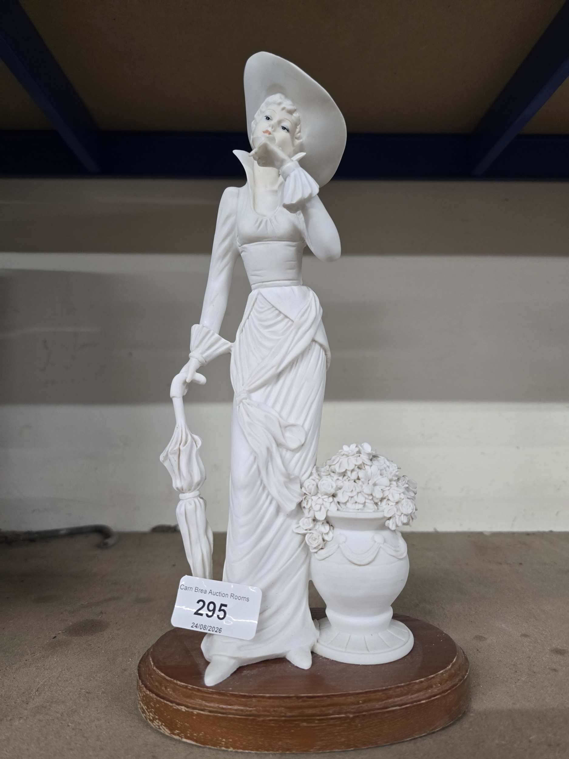 Lot 295