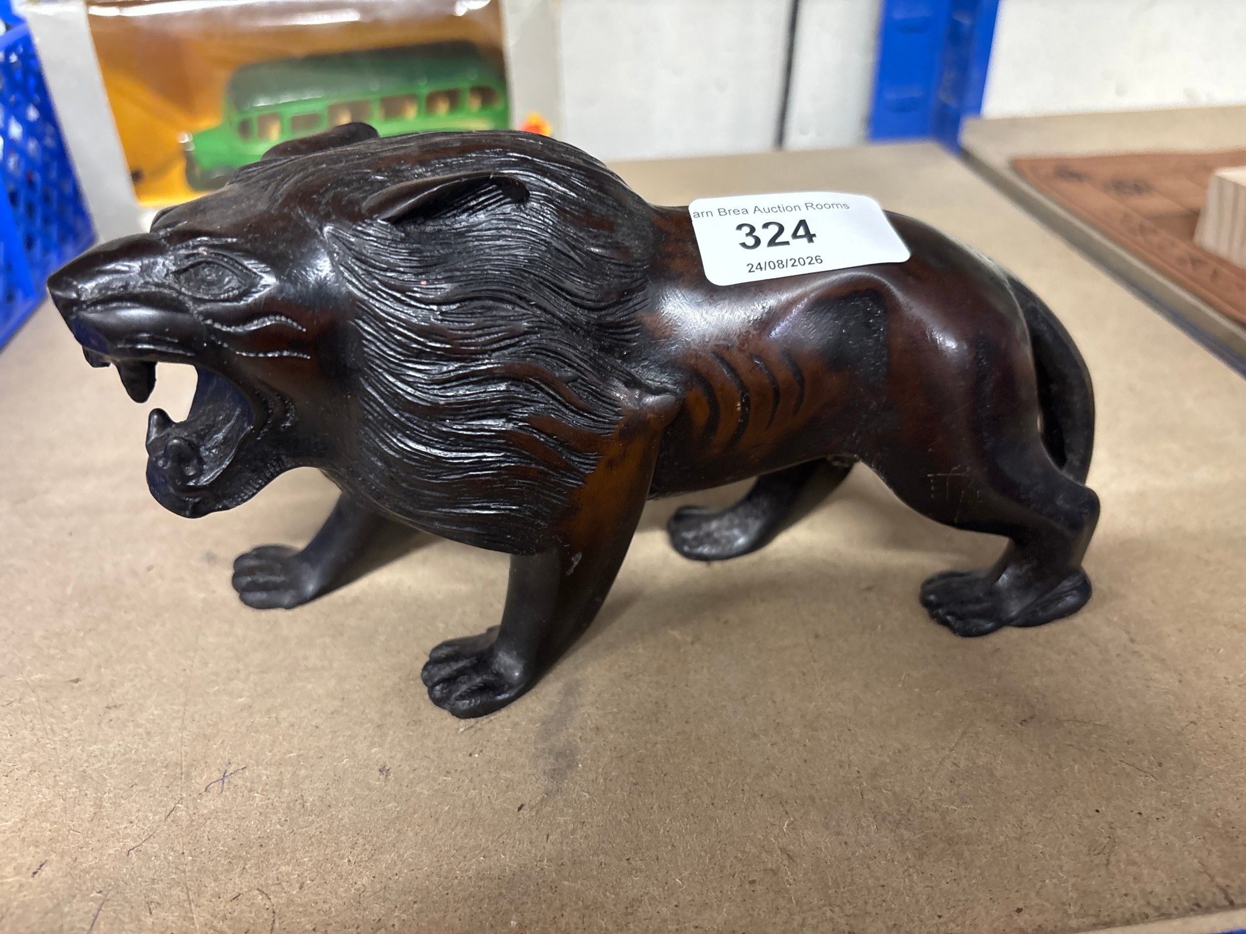 Lot 324
